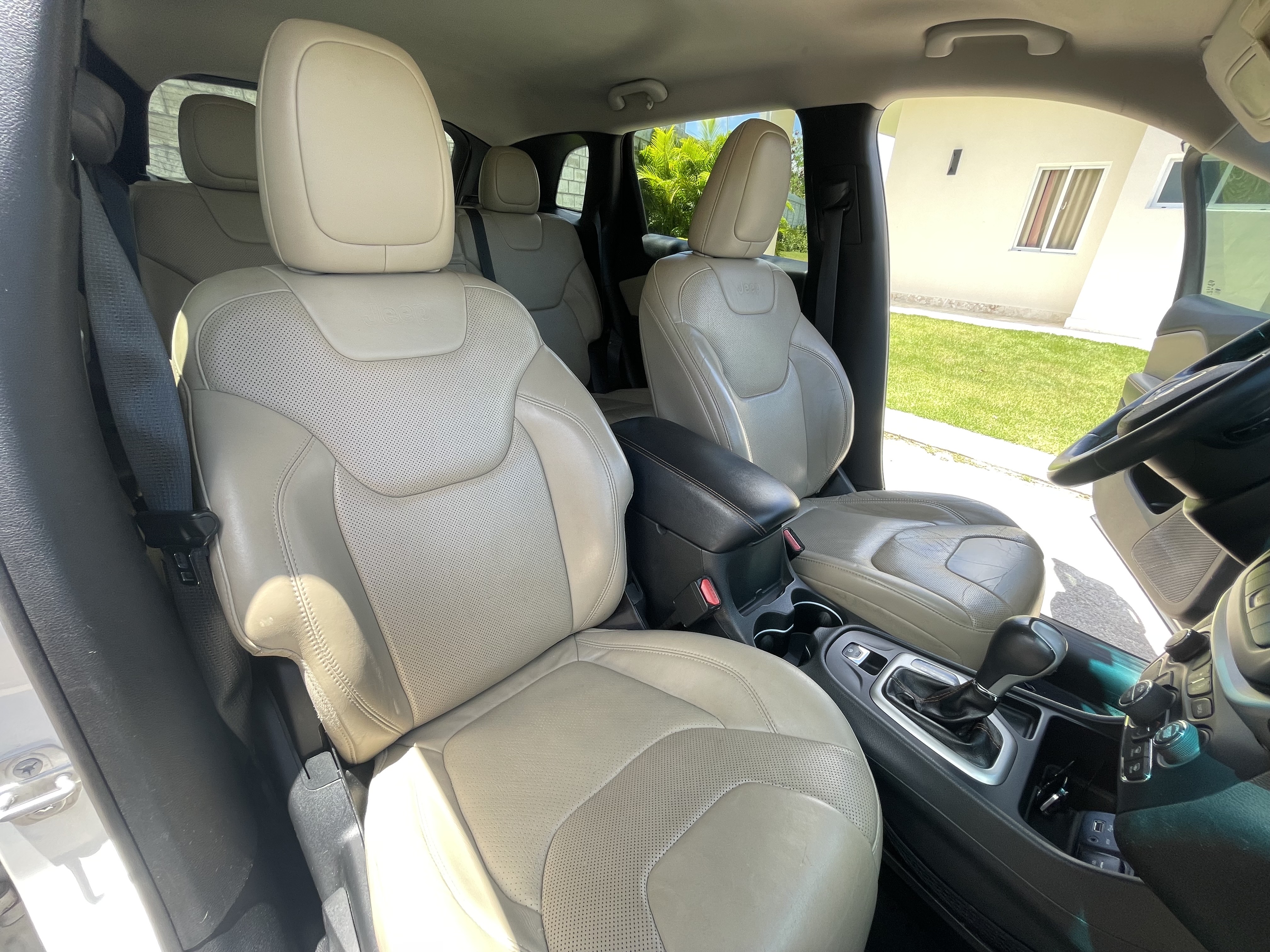 jeepetas y camionetas - Jeep Cherokee limited 2015 5