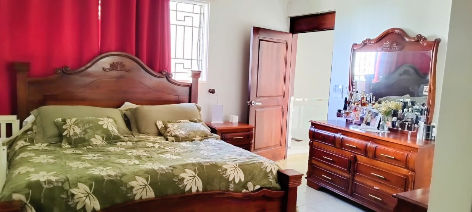 casas - Amplia y acogedora casa en venta en Villa María