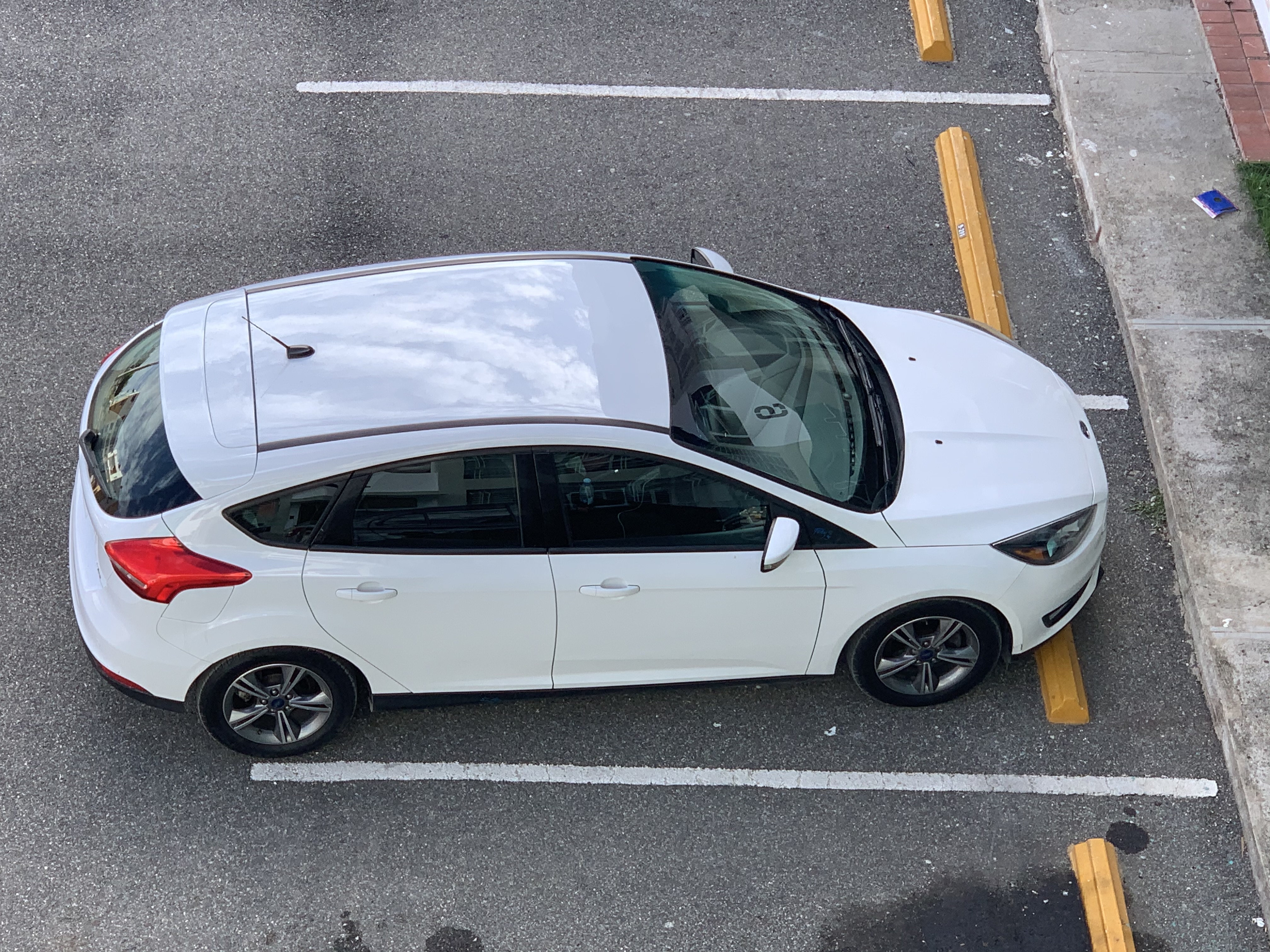 carros - Ford Focus 2016 Venta por motivo de Viaje  8