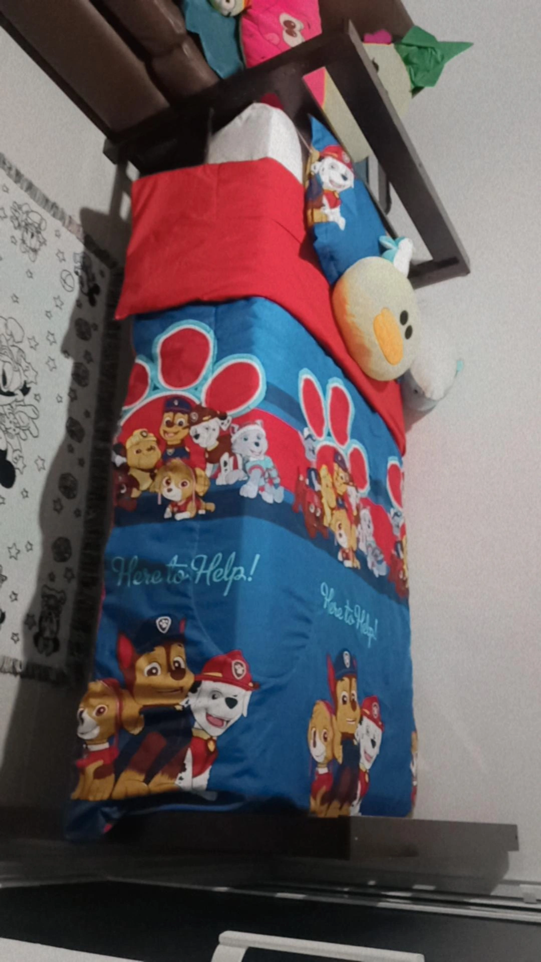 muebles y colchones - Vendo cama media plaza Exelente condiciones ideal para niños 4