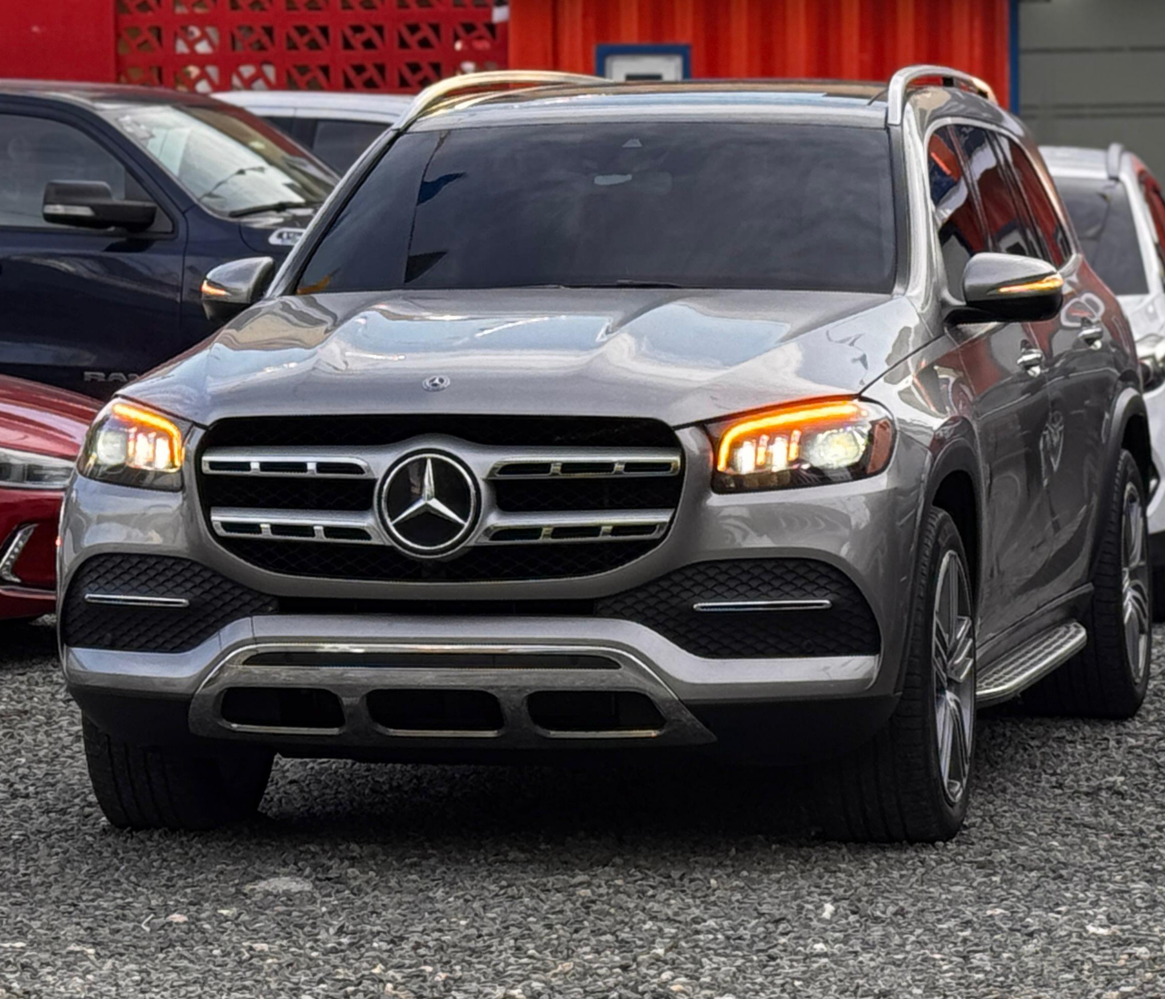 jeepetas y camionetas - Mercedes Benz gls450 año 2020
financiamiento disponible 