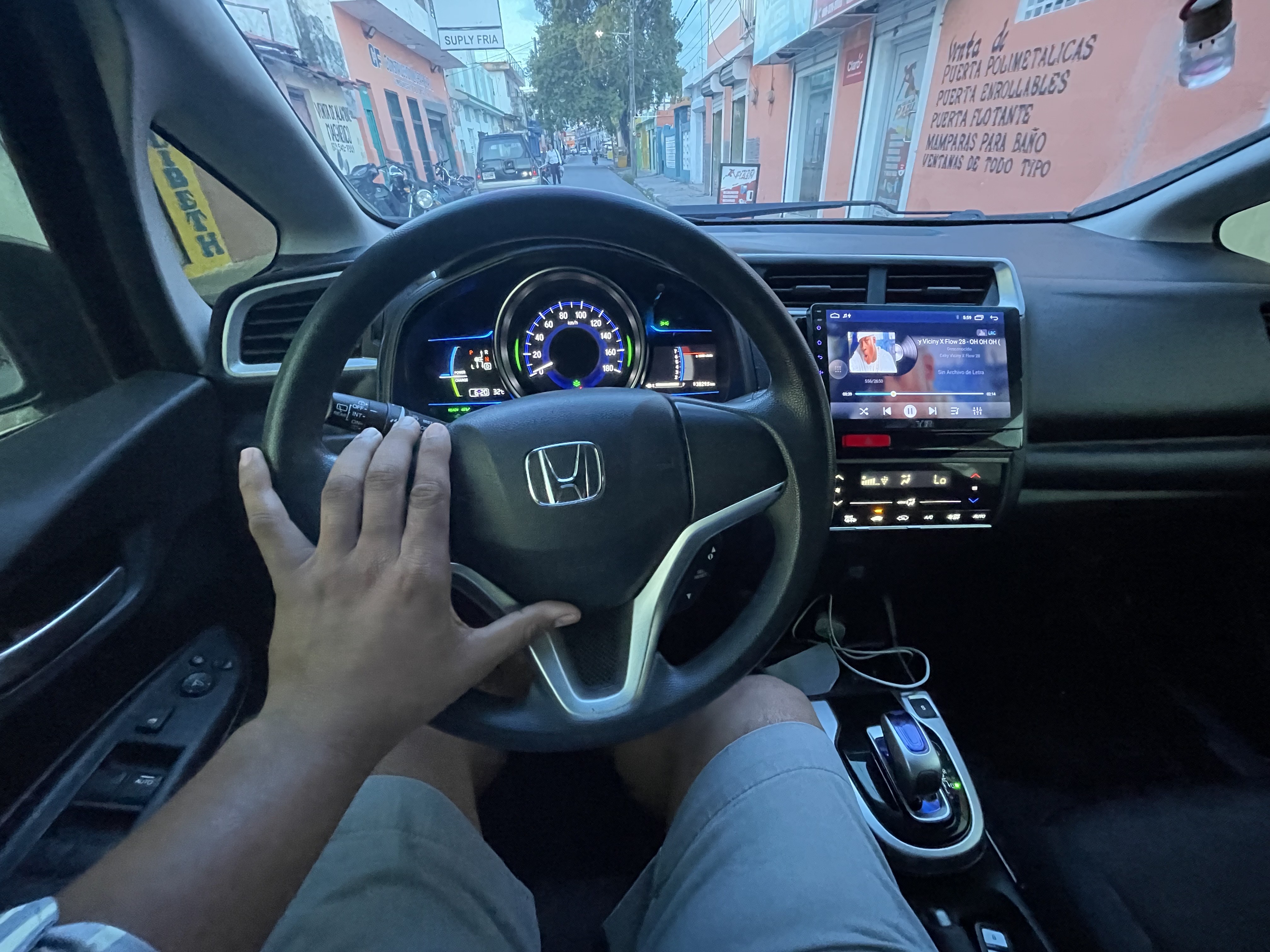 carros - HONDA FIT HÍBRIDRECIÉN IMPORTADAPINTURA DE FÁBRICA NUNCA CHOCADA 3