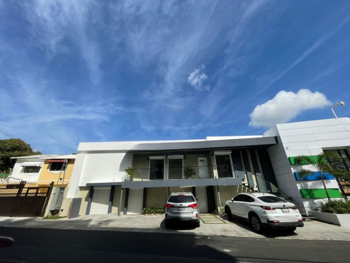 oficinas y locales comerciales - Local comercial en el Millon 40 metros 1