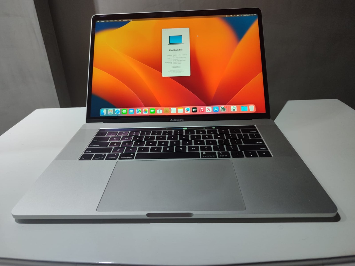 computadoras y laptops - Macbook pro 2017 intel core i7 16GB De RAM 256 SSD pantalla de 15 y 13 pulgadas 7