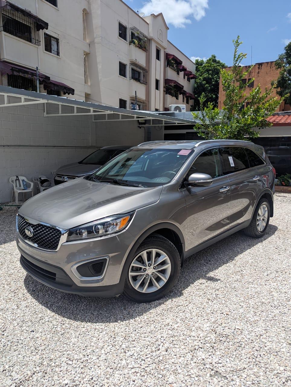 jeepetas y camionetas - Kia Sorrento LX 2017 