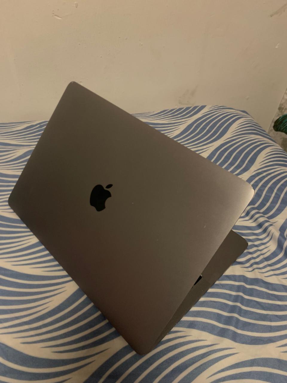 computadoras y laptops - MacbookPro 2019-13inch