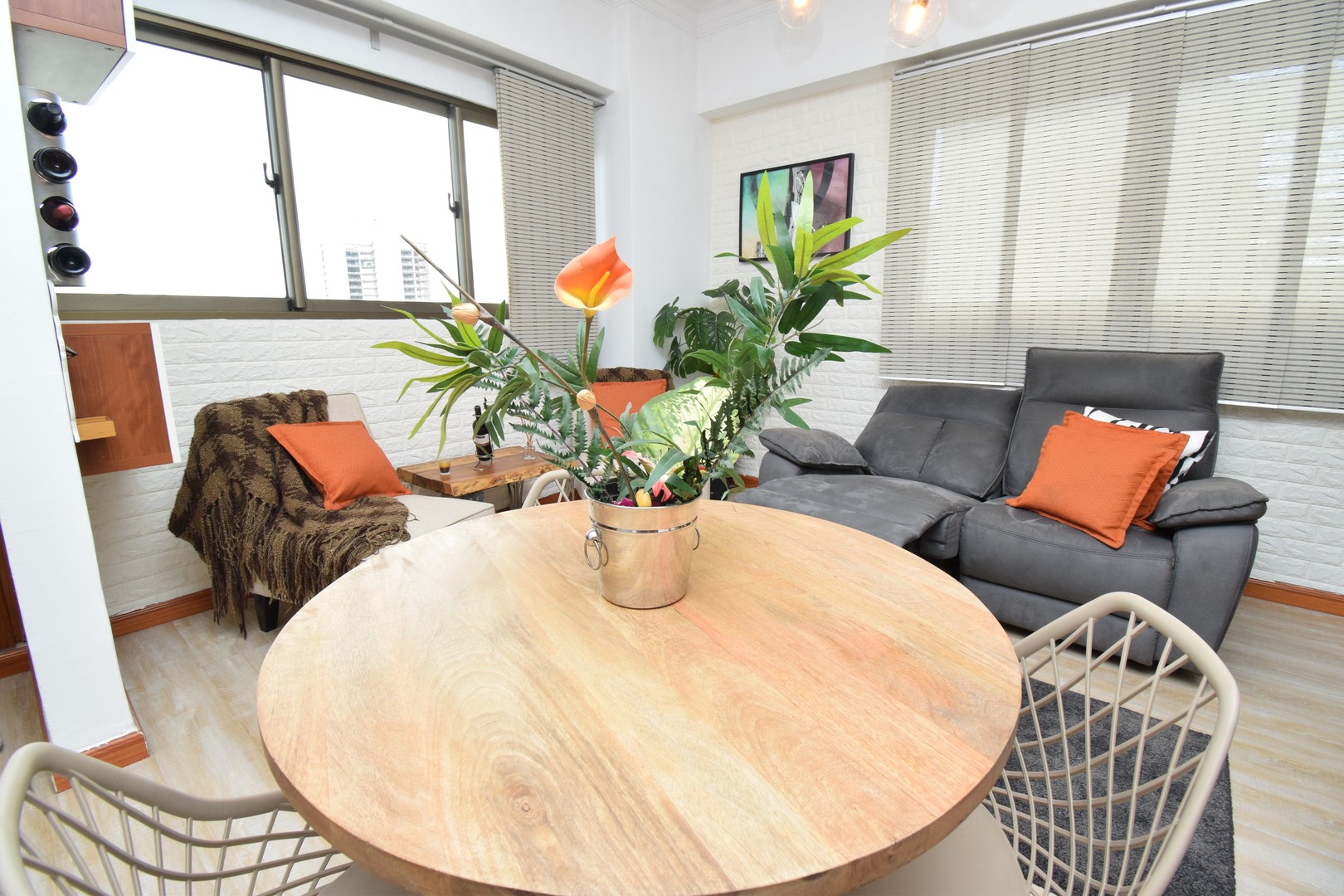 apartamentos - Apartamento en venta amueblado en Piantini
Bonito, con espacio justo y muy bien  9