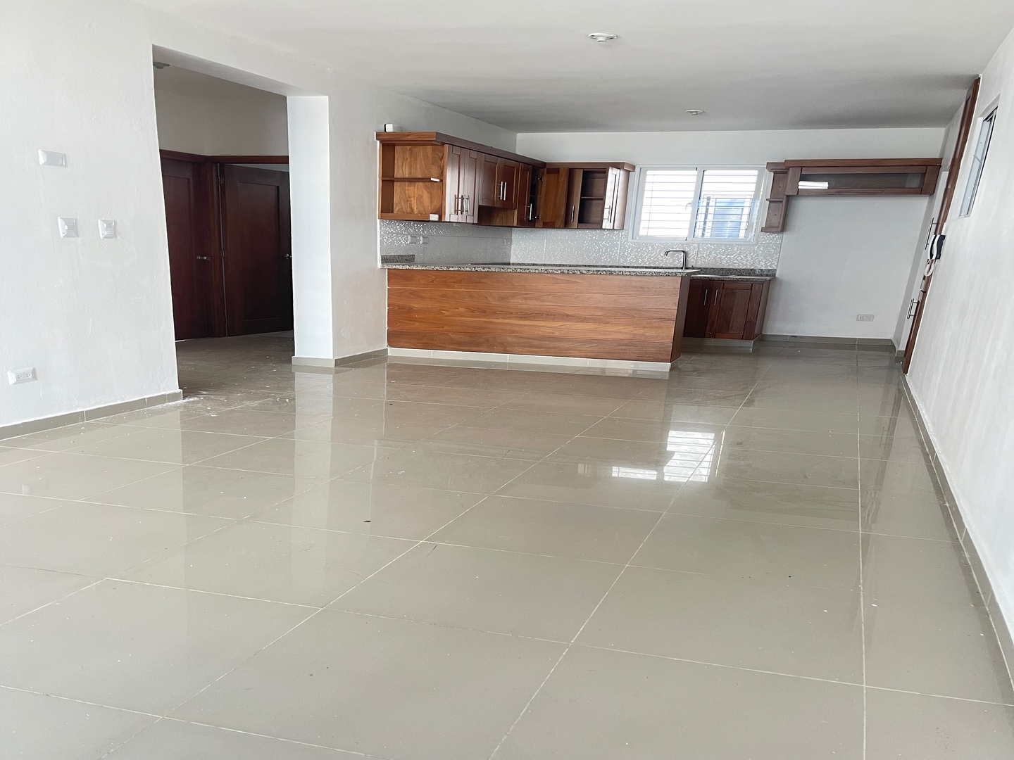apartamentos - Vendo apartamento en Santiago en los Llanos de Gurabo por los rieles santiago  5