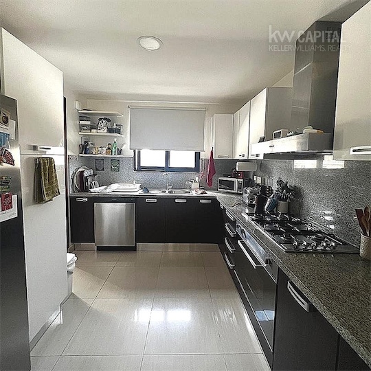 apartamentos - Venta de apartamento piso 8 en Piantini Distrito Nacional con piscina y 230mts 6