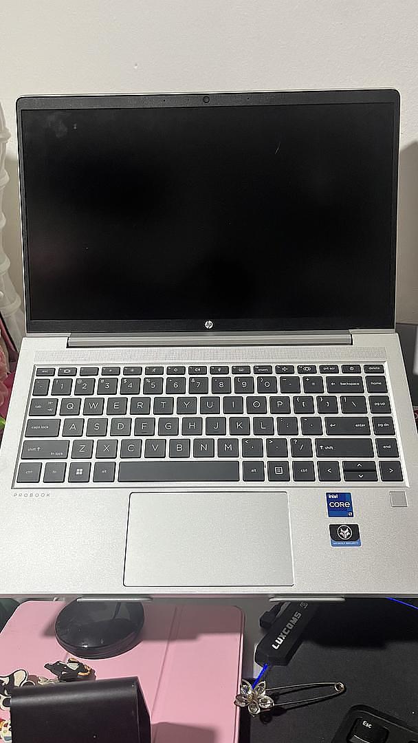 computadoras y laptops - Laptop HP Probook 440 g9, SSD 1 TB, 32gb RAM 1