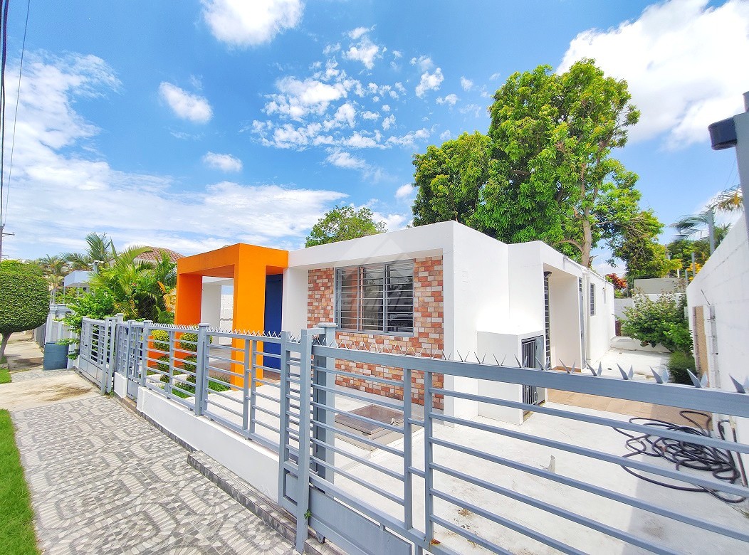 casas - MINIMALISTA CASA LAS DAMAS SANTIAGO 