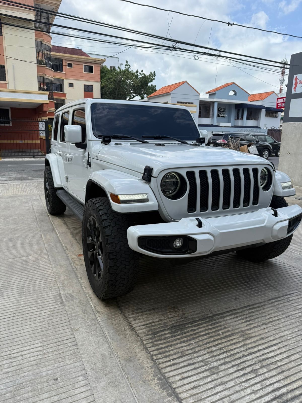 jeepetas y camionetas - jeep wrangler sahara 2021 2
