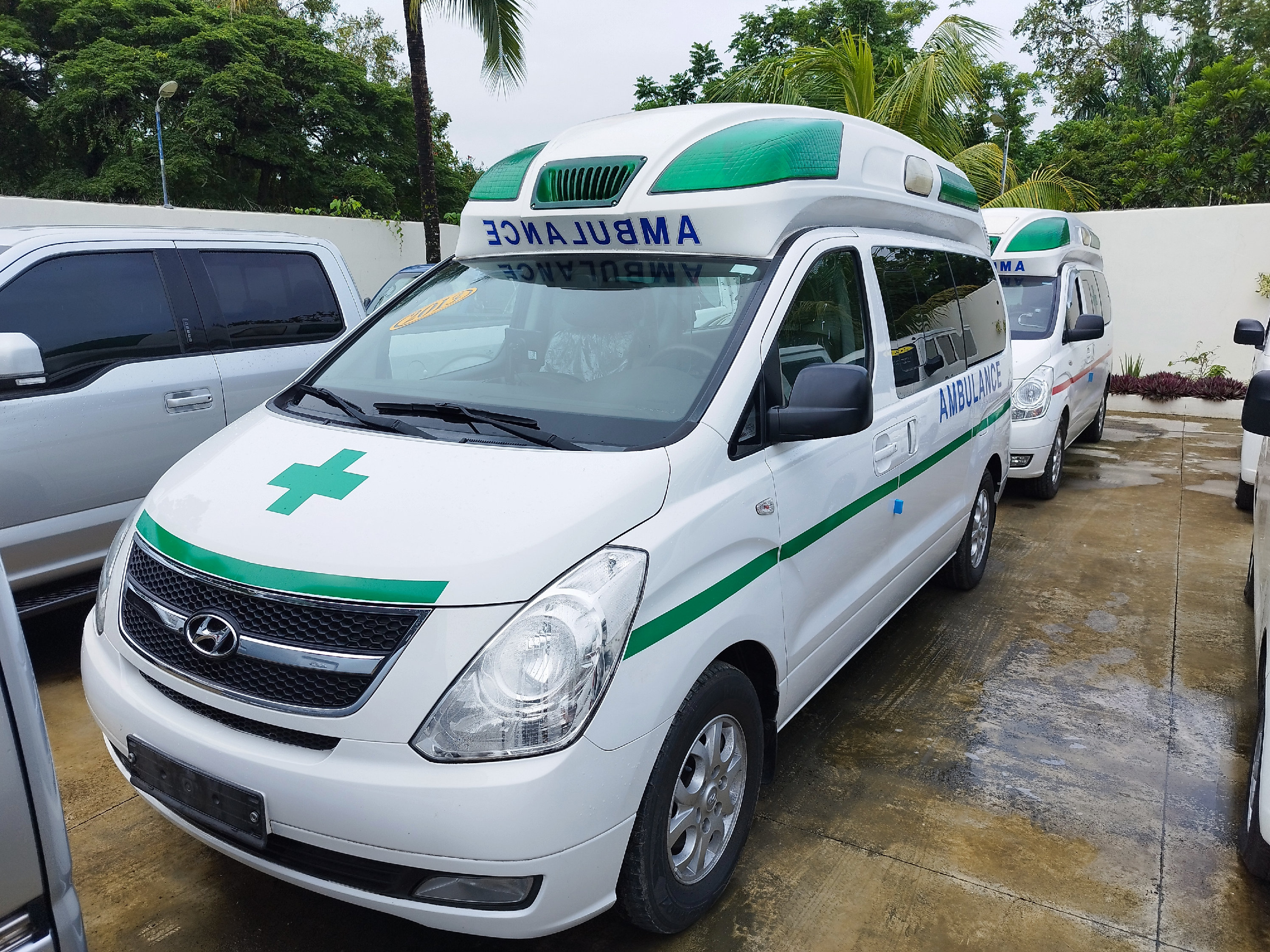 jeepetas y camionetas - 2013 Hyundai Ambulancia 
