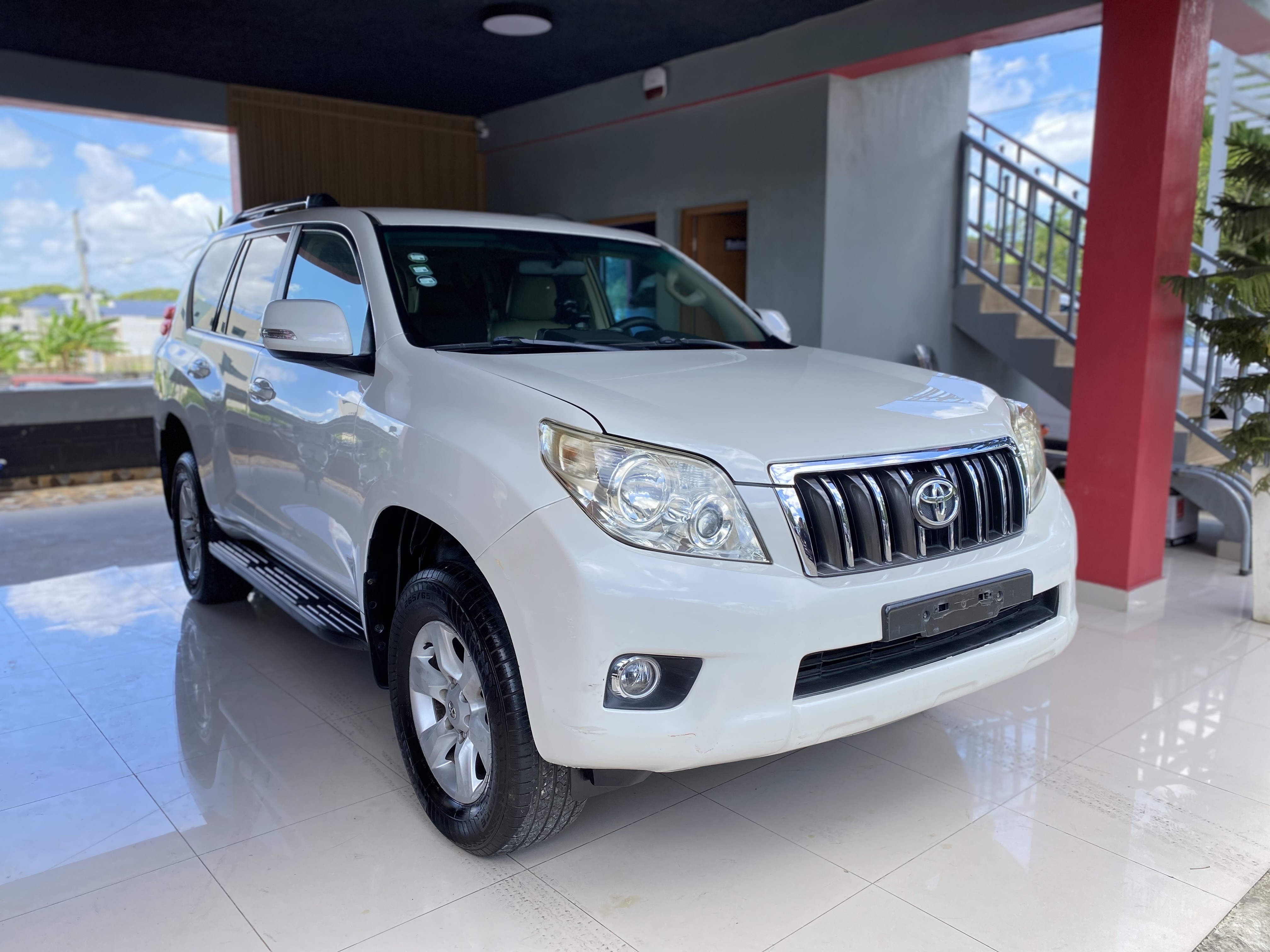 jeepetas y camionetas - TOYOTA LAND CRUISER PRADO 2011 1