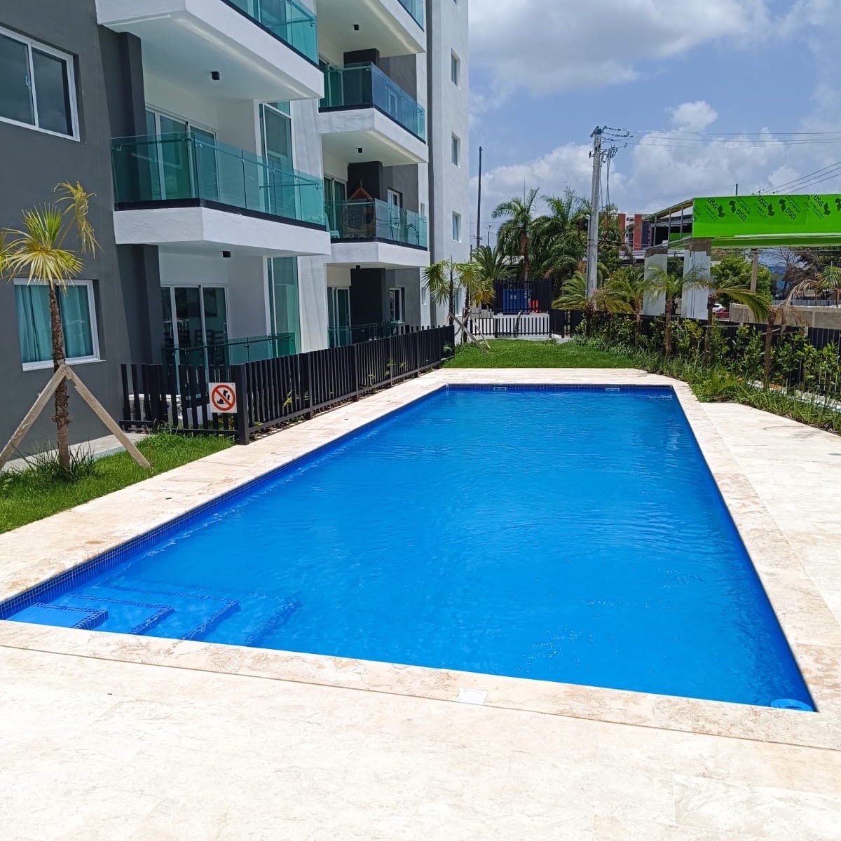 apartamentos - Hermoso apartamento en venta 8vo. piso residencial privado av. Hispanoamericana  0
