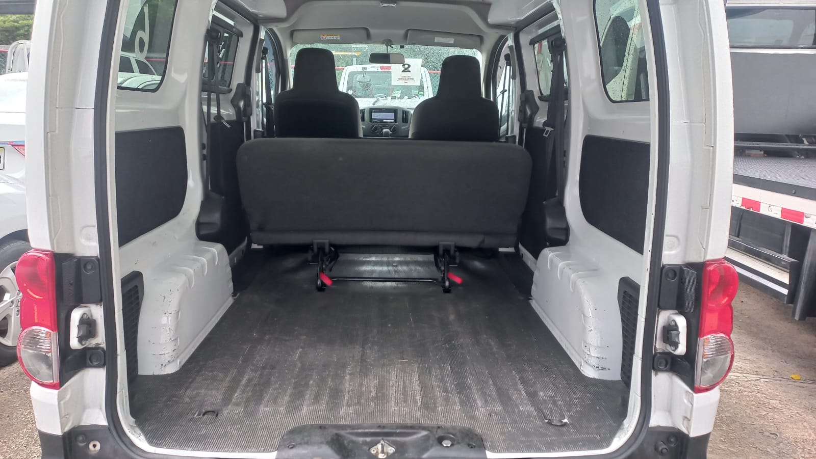 otros vehiculos - Nissan NV 200 año 2020 de carga 9