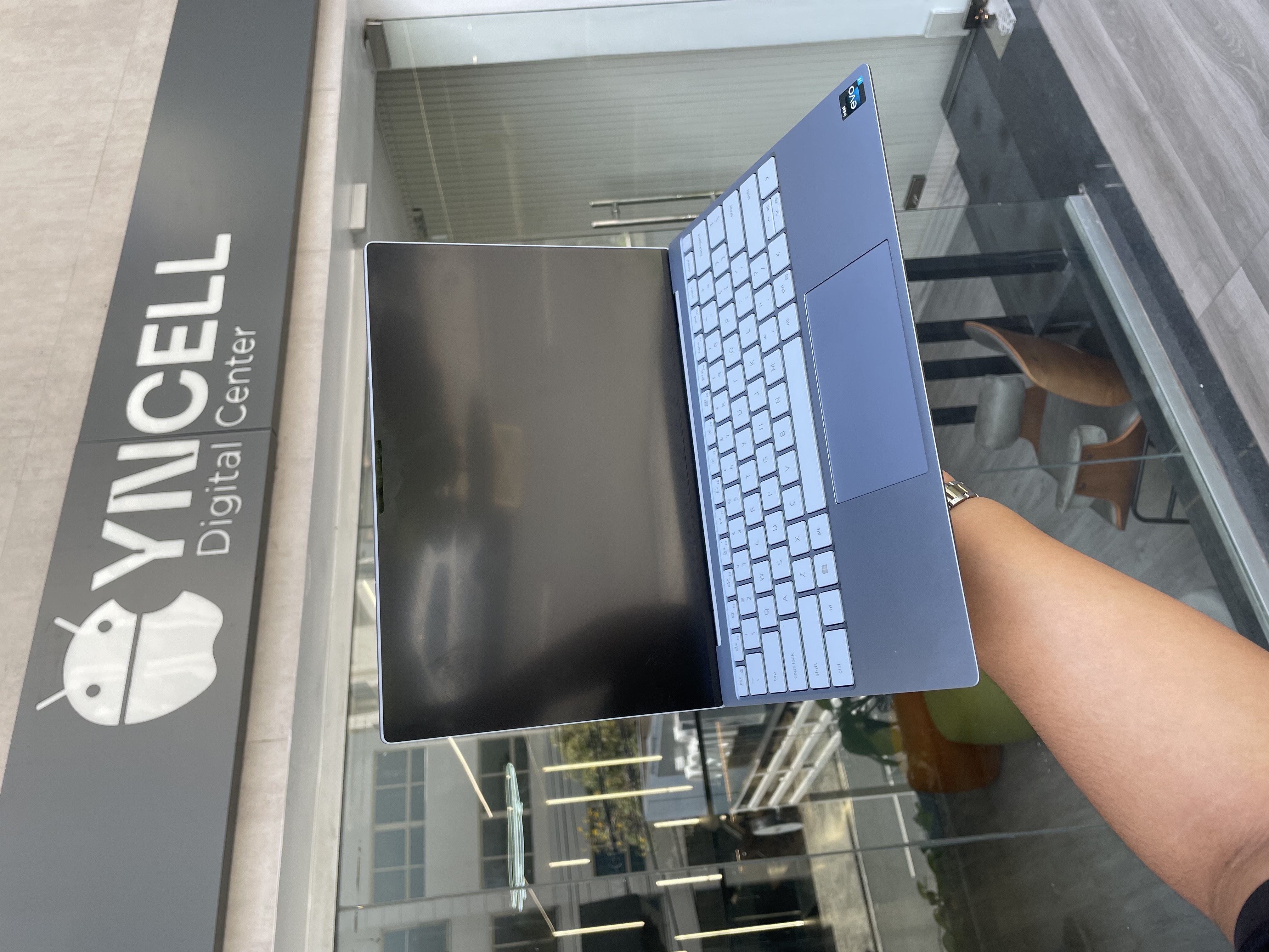 computadoras y laptops - Laptop DELL XPS 9315 i7 12th 16Gb de ram 512Gb SSD  3