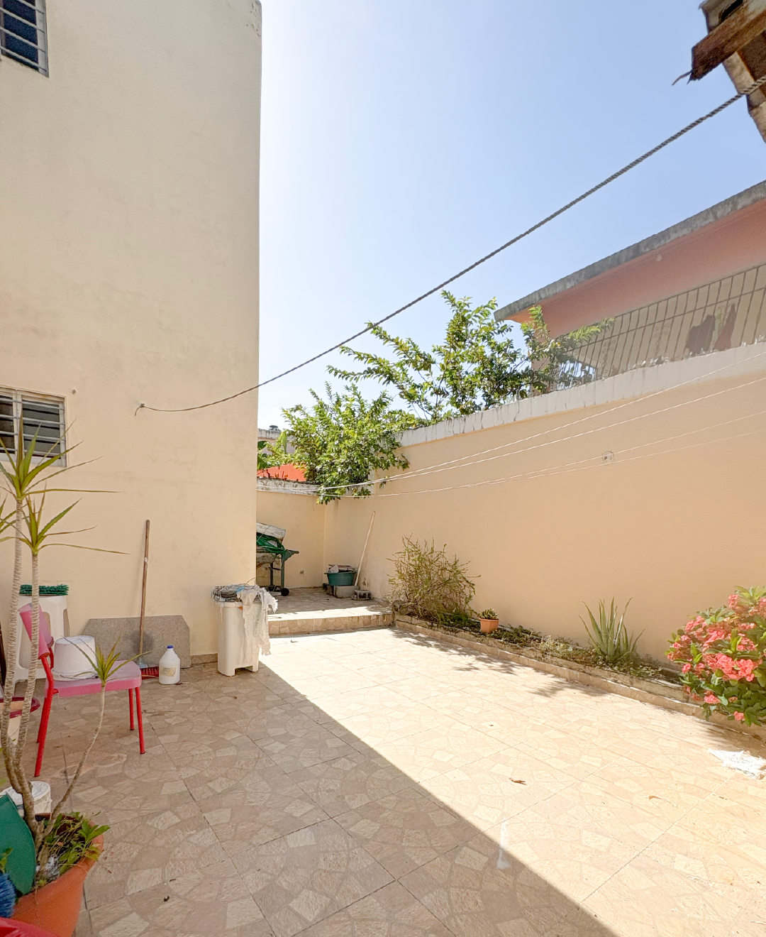 casas - EN VENTA 🏡 Casa en Lucerna, Santo Domingo Este 3