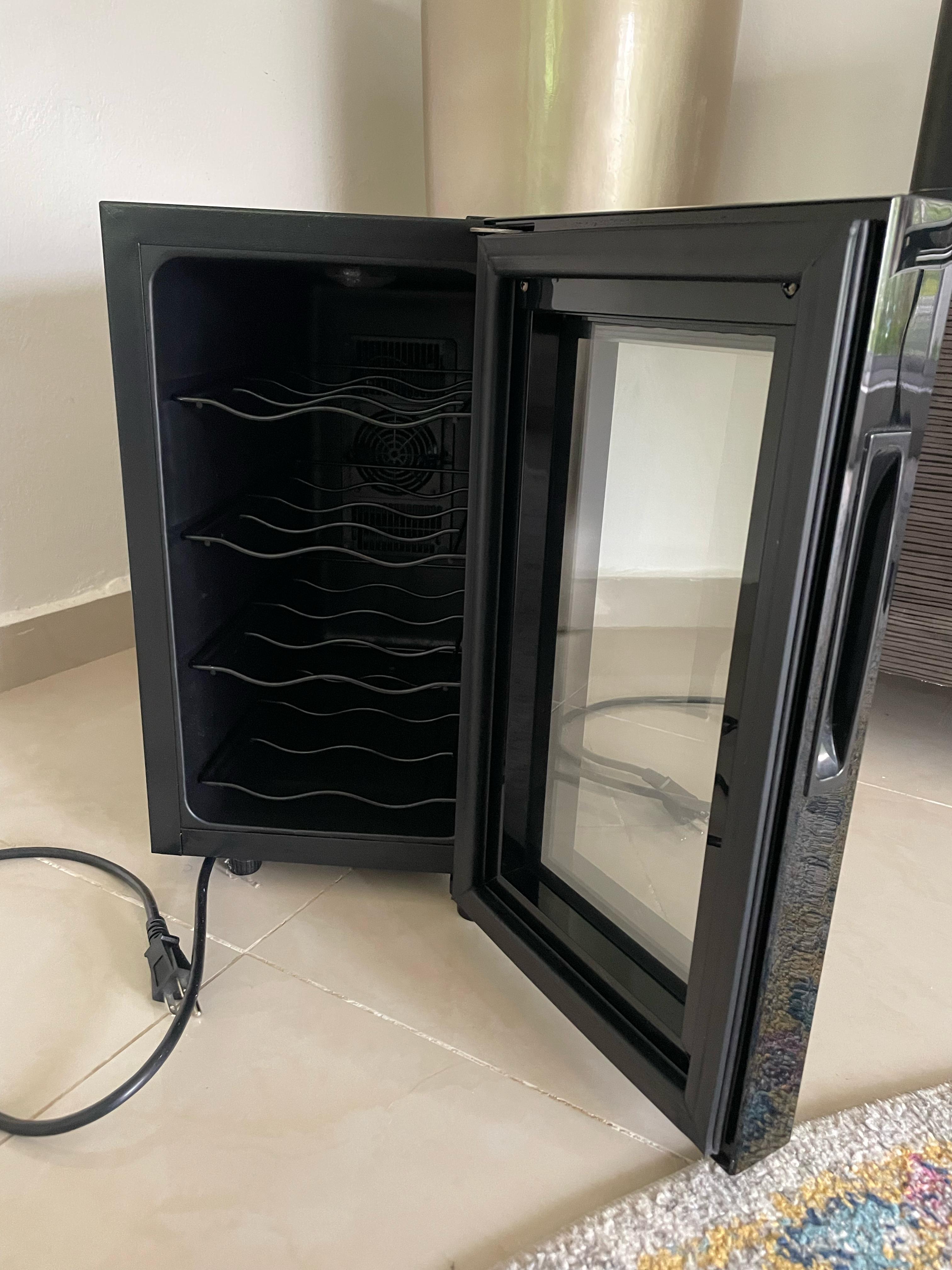 electrodomesticos - NEVERA DE VINOS 8 BOTELLAS 2