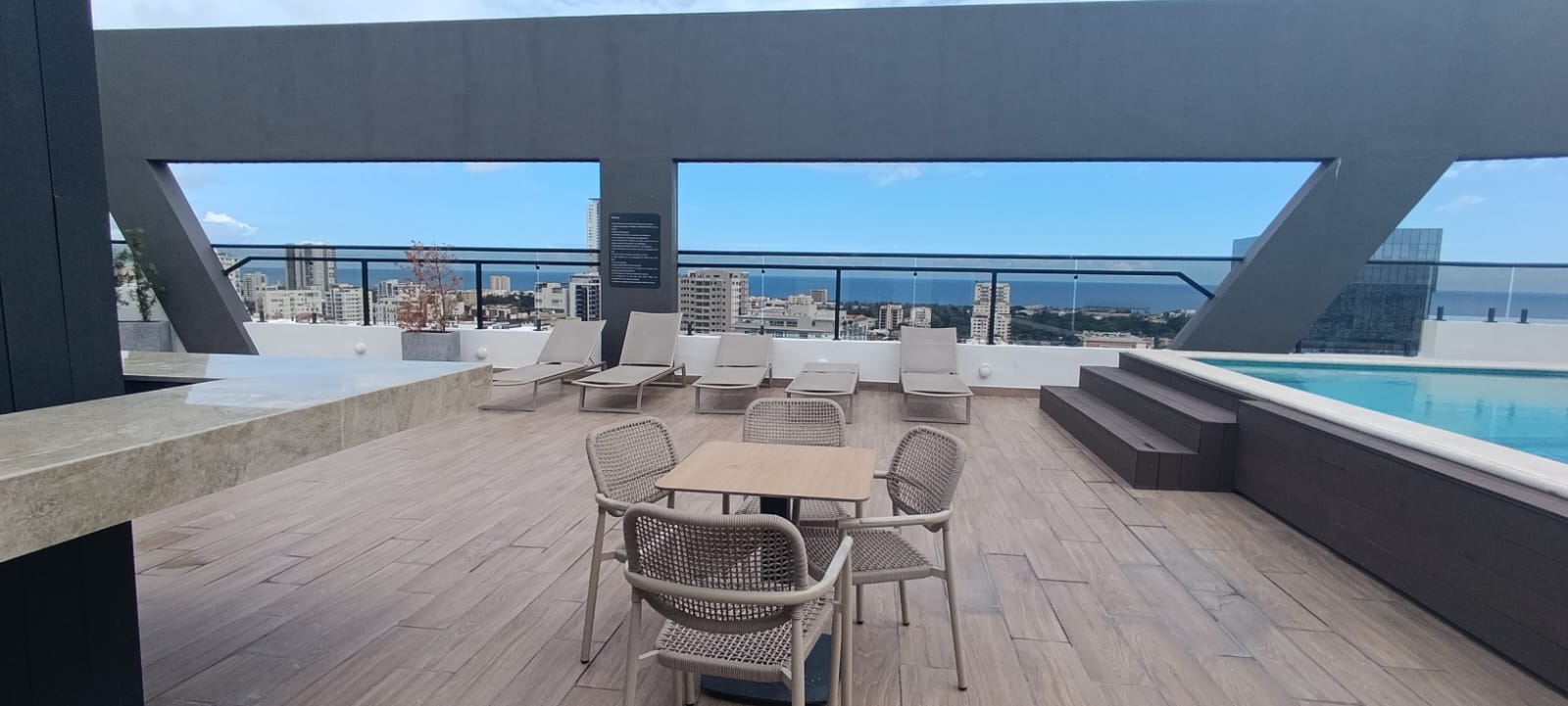 apartamentos - Bella Vista en Lujosa torre apartamento de 2hab 1
