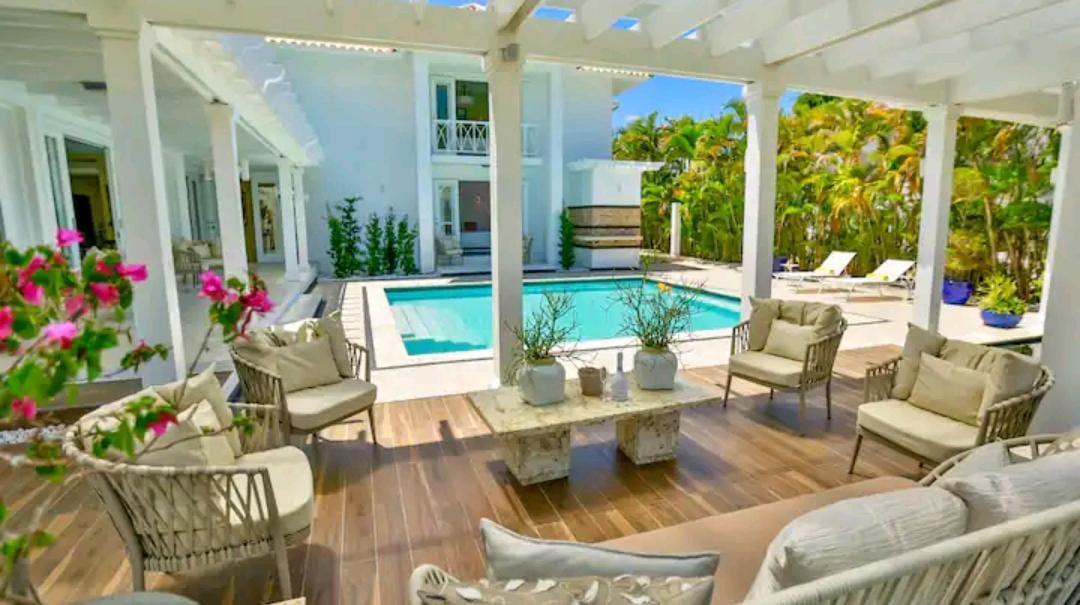 casas vacacionales y villas - Villa de Golf de Lujo en Punta Cana Resort & Club 7