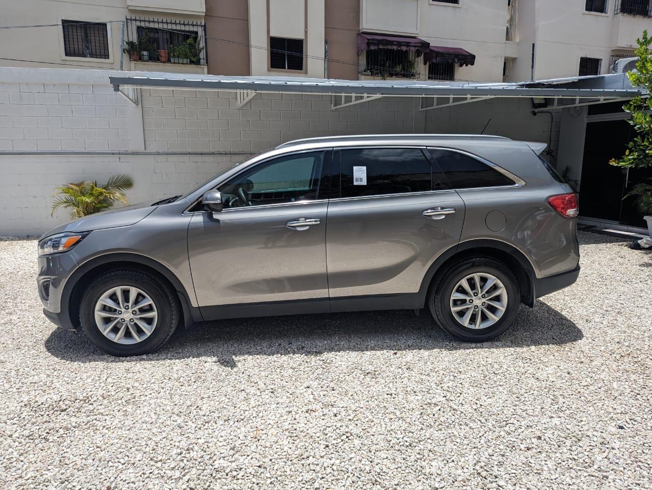jeepetas y camionetas - Kia Sorrento LX 2017  3