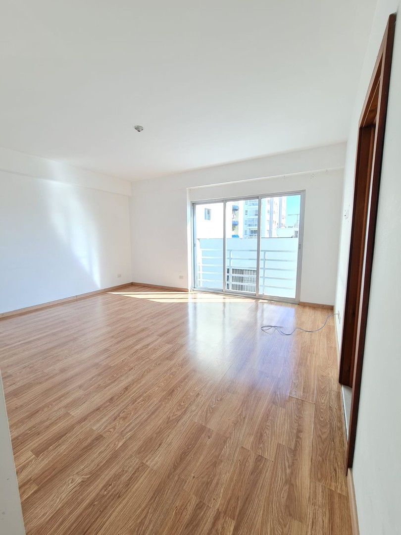 apartamentos - Sin Intermediarios En renta Aproximadamente 100 mts2. Sin cuarto del servicio. 5