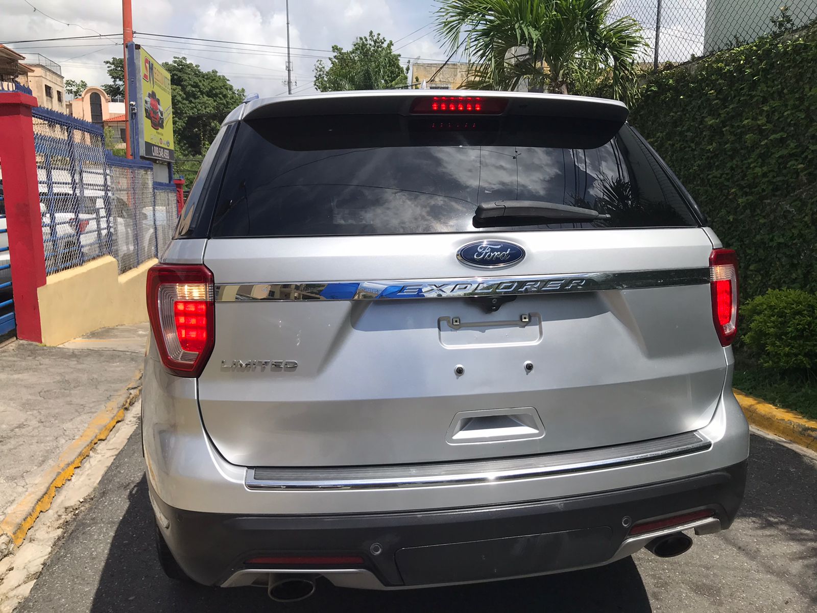 jeepetas y camionetas - FORD EXPLORER LIMITED 2019 4