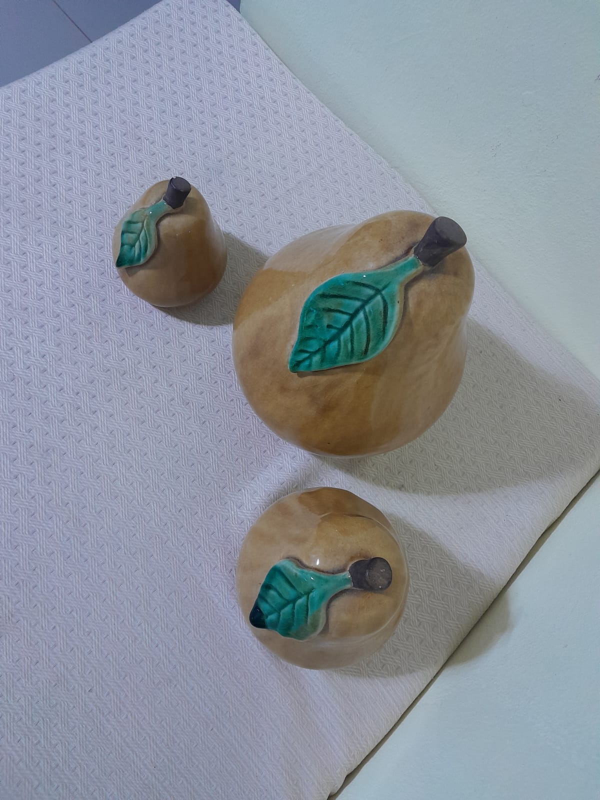 decoración y accesorios - Peras decorativo de cerámica. 1