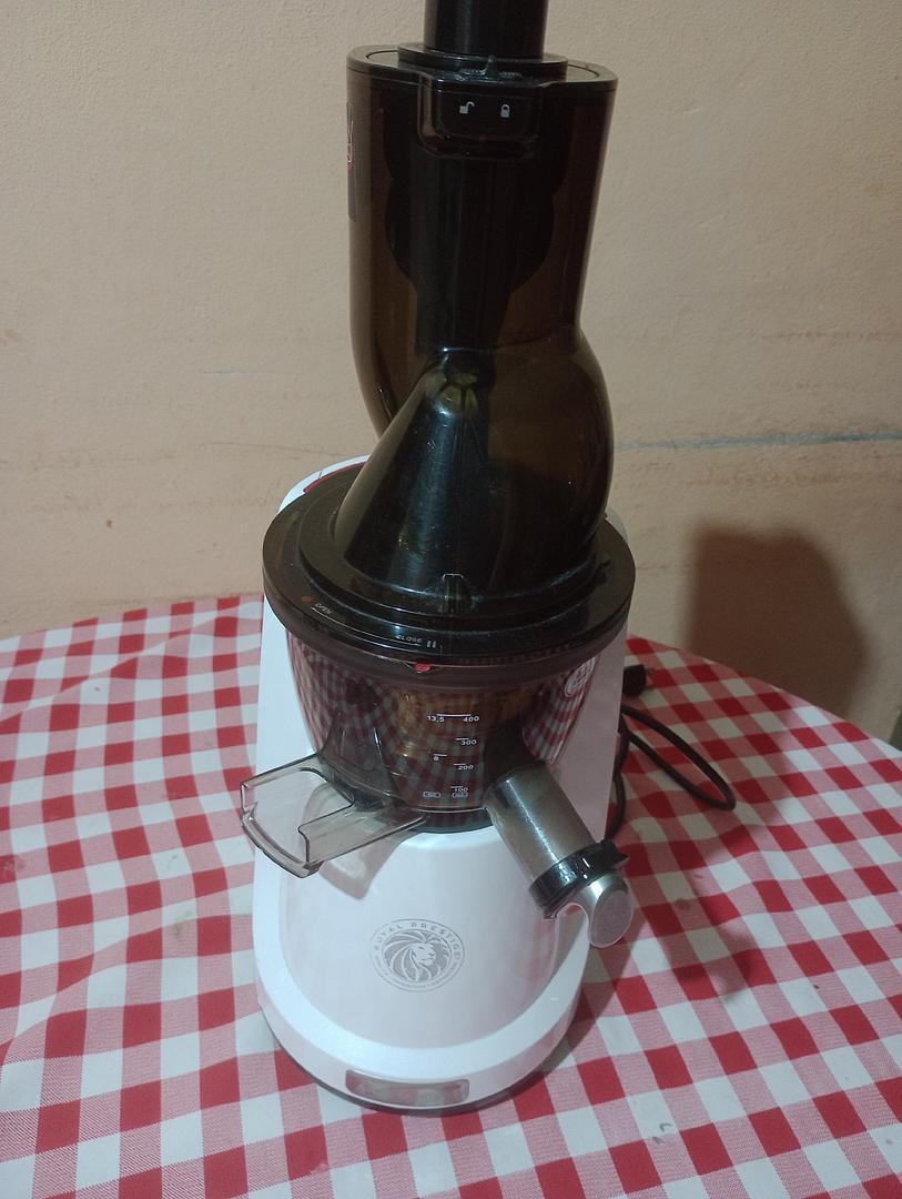 cocina - vendo extractor de jugo Royal Prestige en muy buenas condiciones $45000 6
