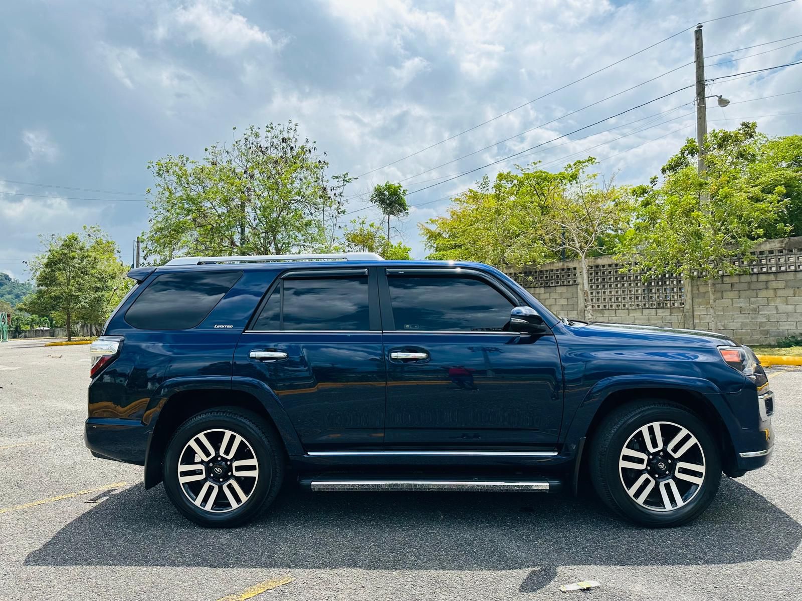 jeepetas y camionetas - Toyota 4Runner limited 2017 5