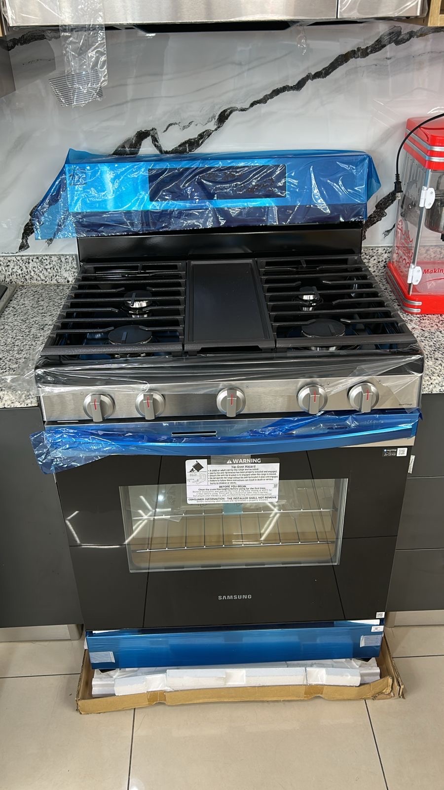 electrodomesticos - Estufa Samsung de 30 pulgadas Disponible con instalación 
