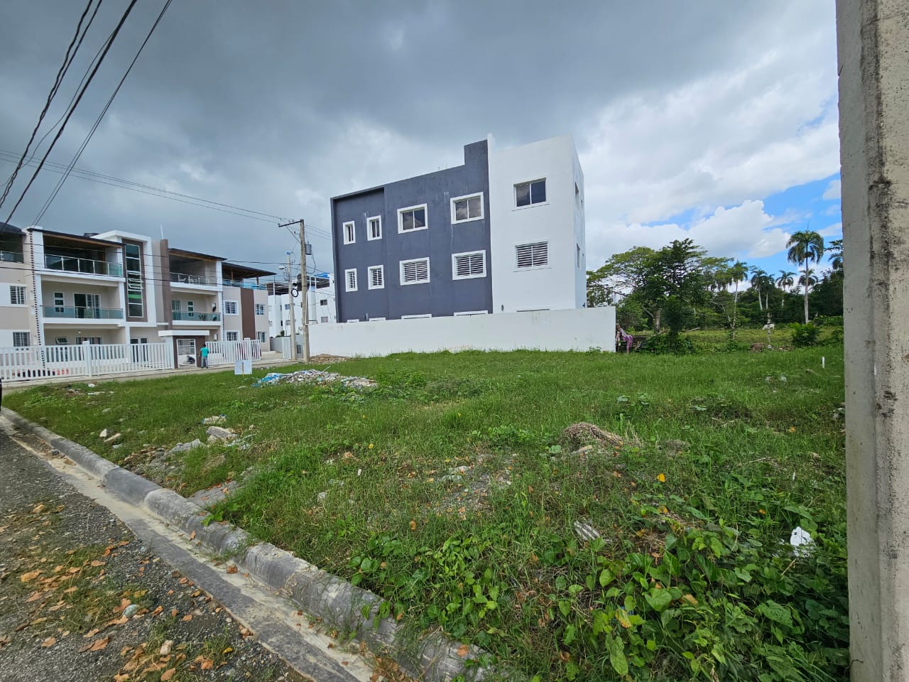solares y terrenos - Se vende solar en San Francisco de Macorís Macoris, Carretera Las Cejas 1