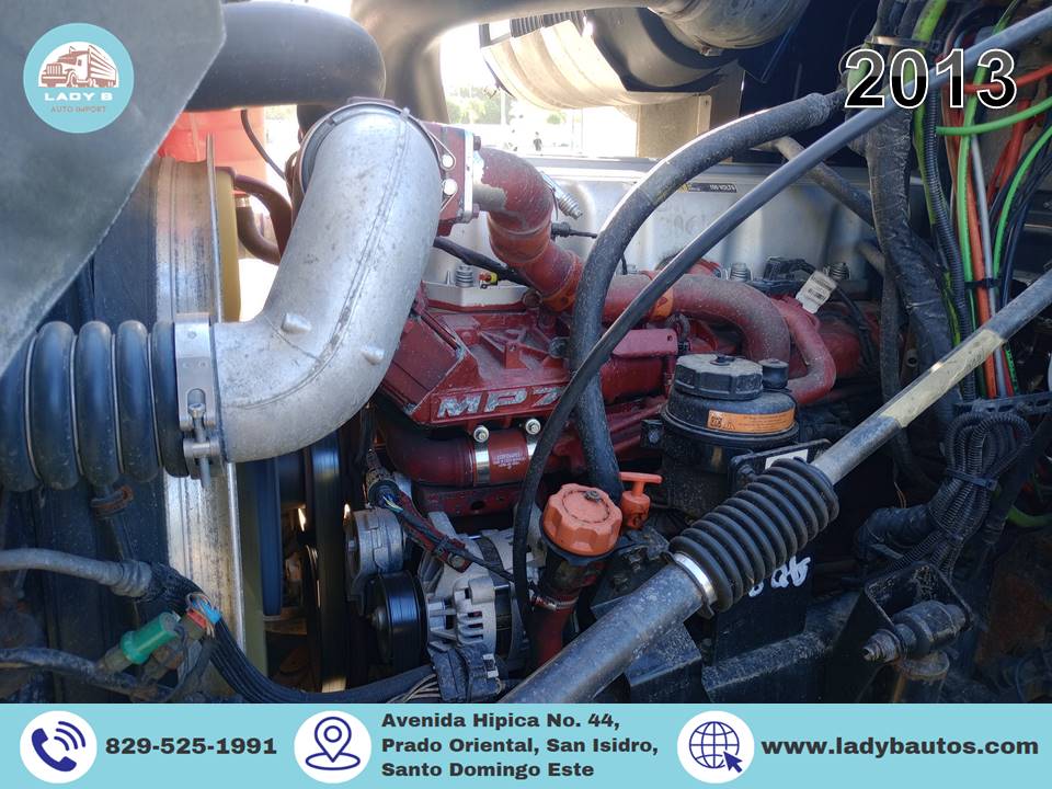 camiones y vehiculos pesados - Mack Pinnacle 2013 7