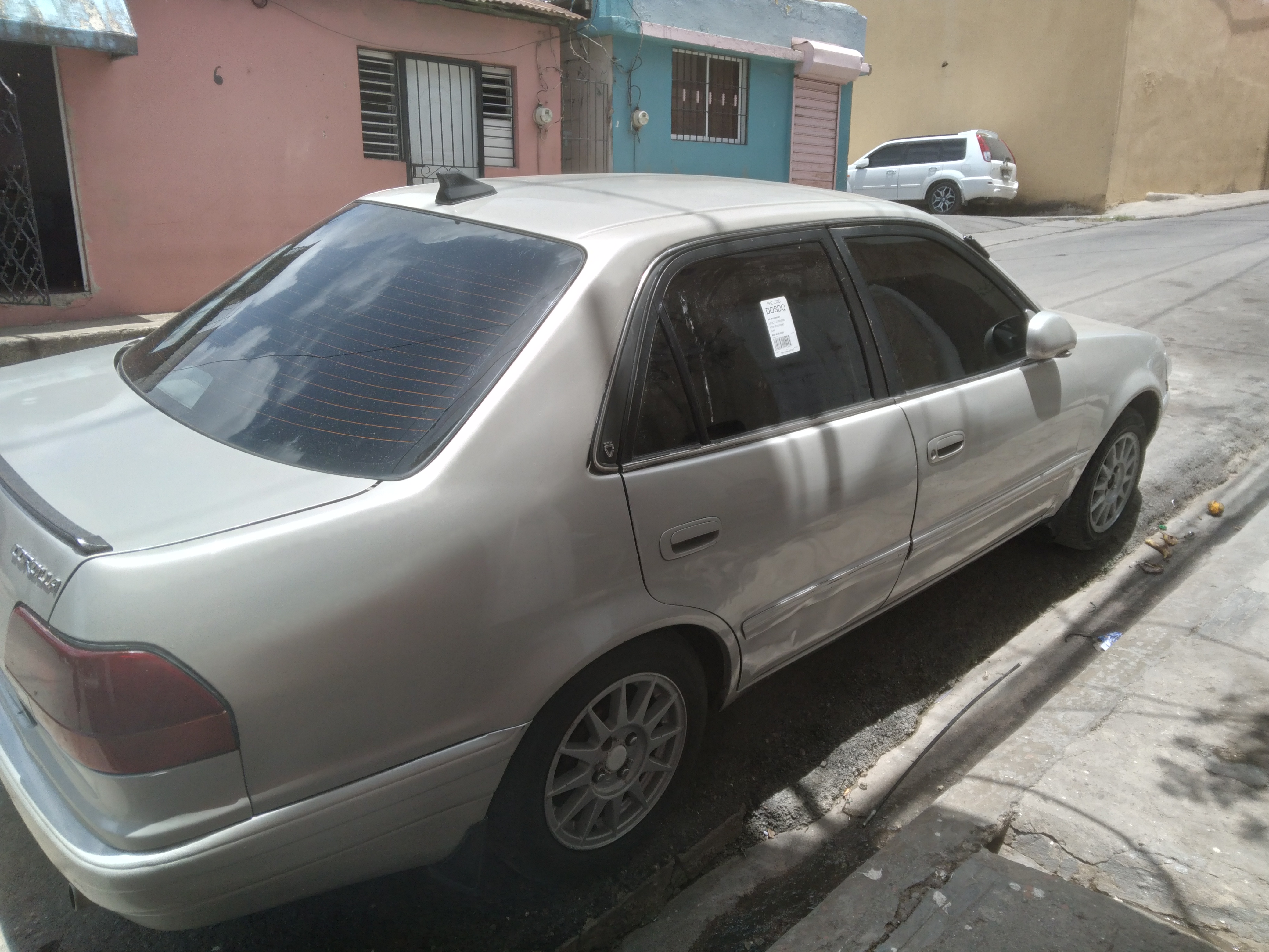 carros - Carro Toyota Corolla en oferta, en buena condición 3