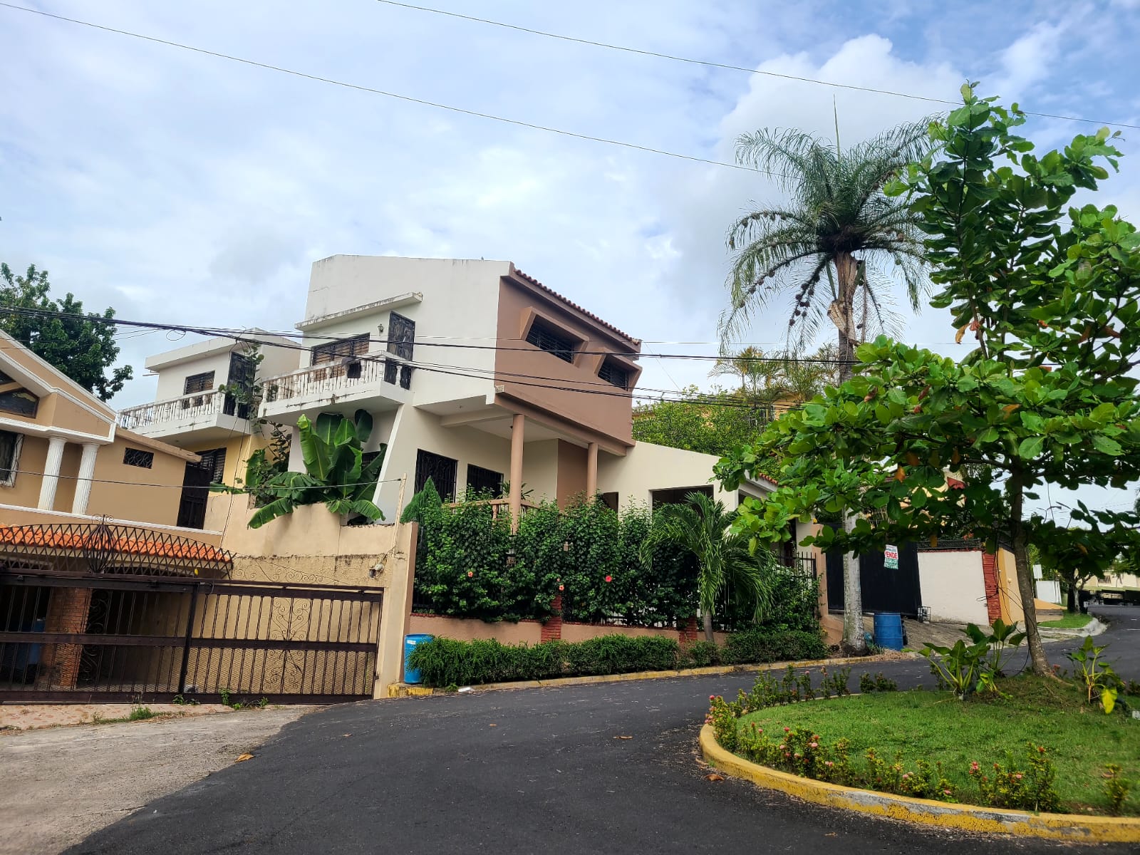 casas - Casa en colina de los Rios de 2 niveles 9