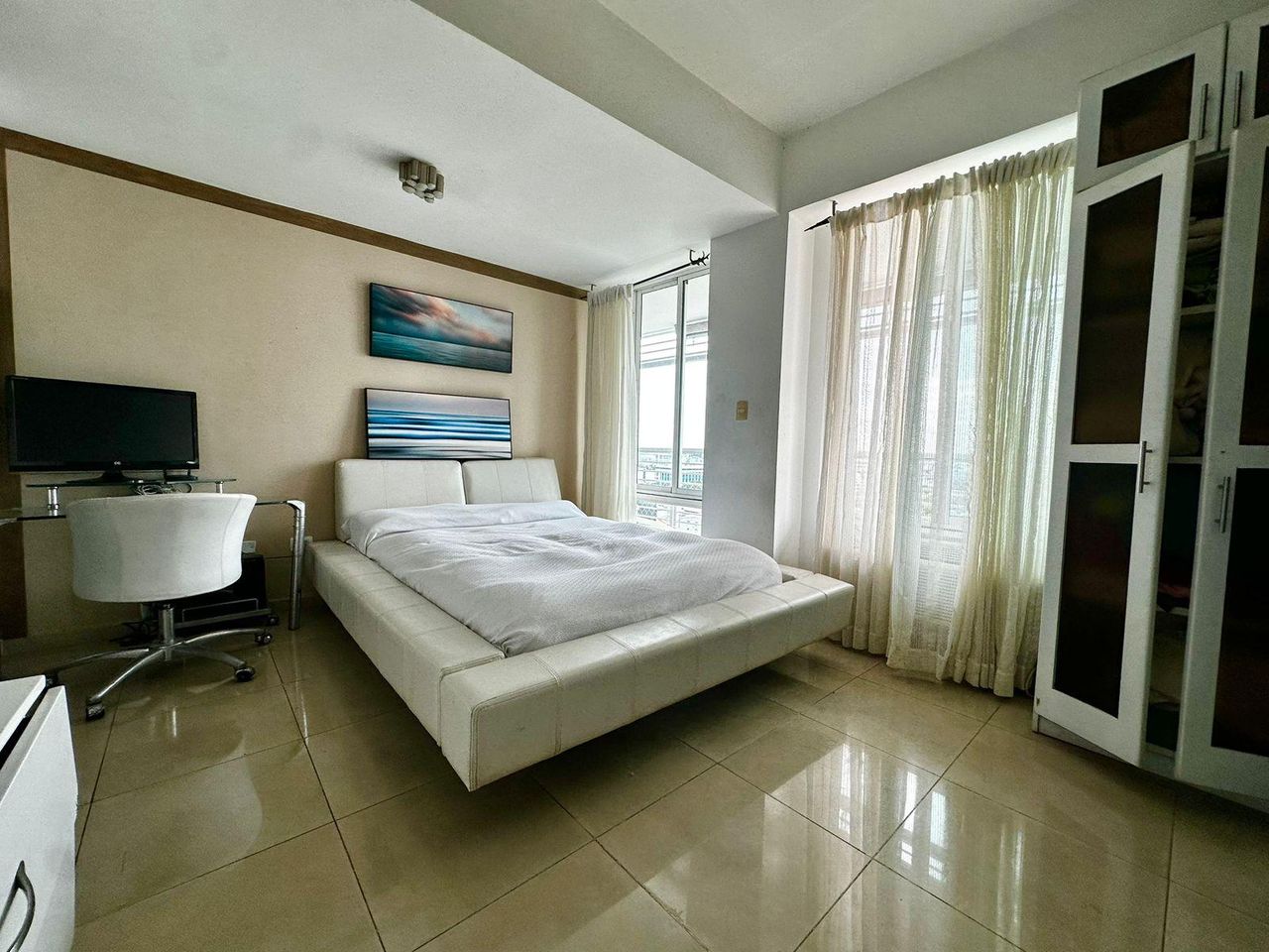 penthouses - Penthouse Espacioso de Dos Niveles en El Vergel 9