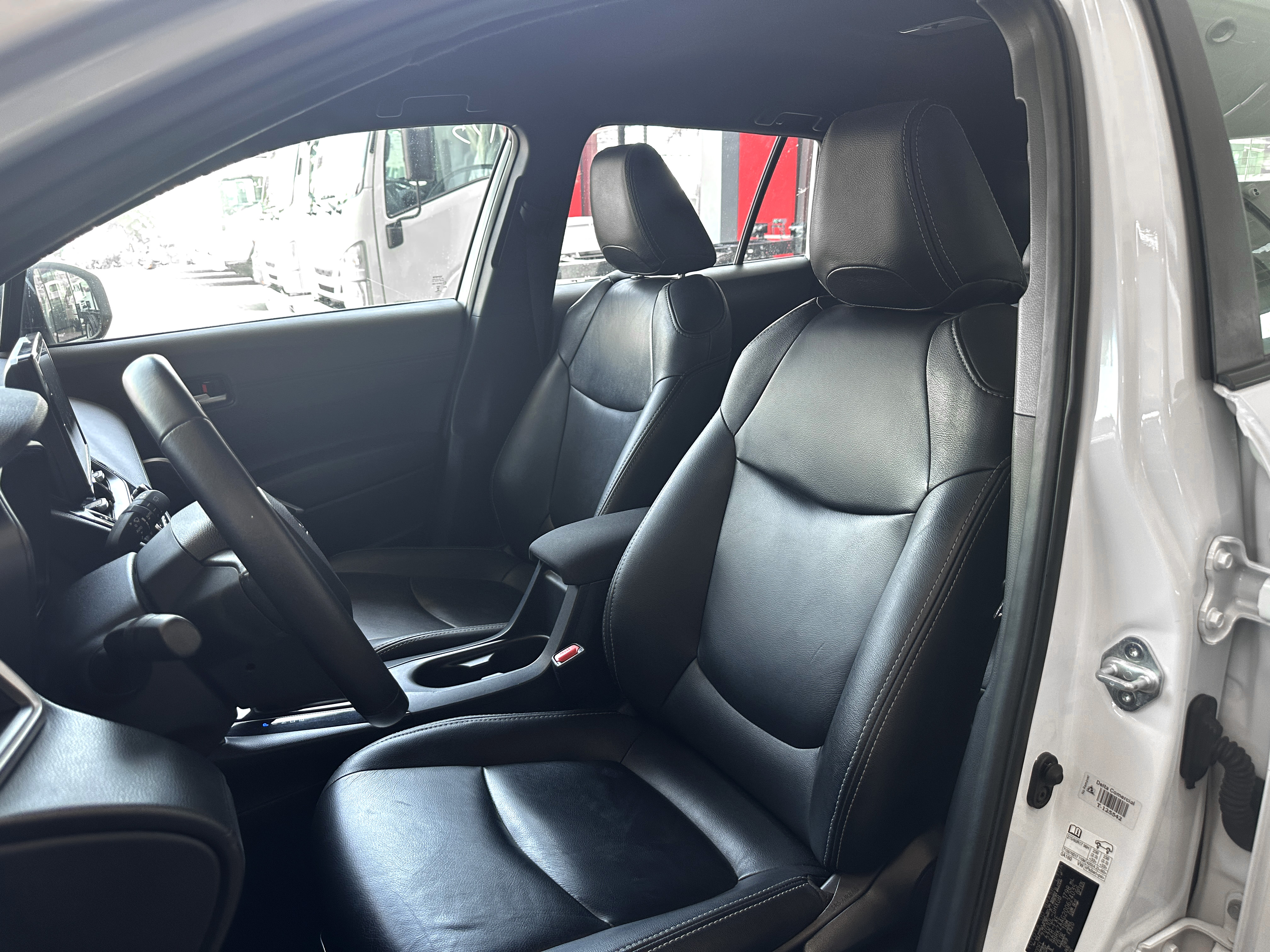 jeepetas y camionetas - Toyota corolla cross hibrid 2022 8