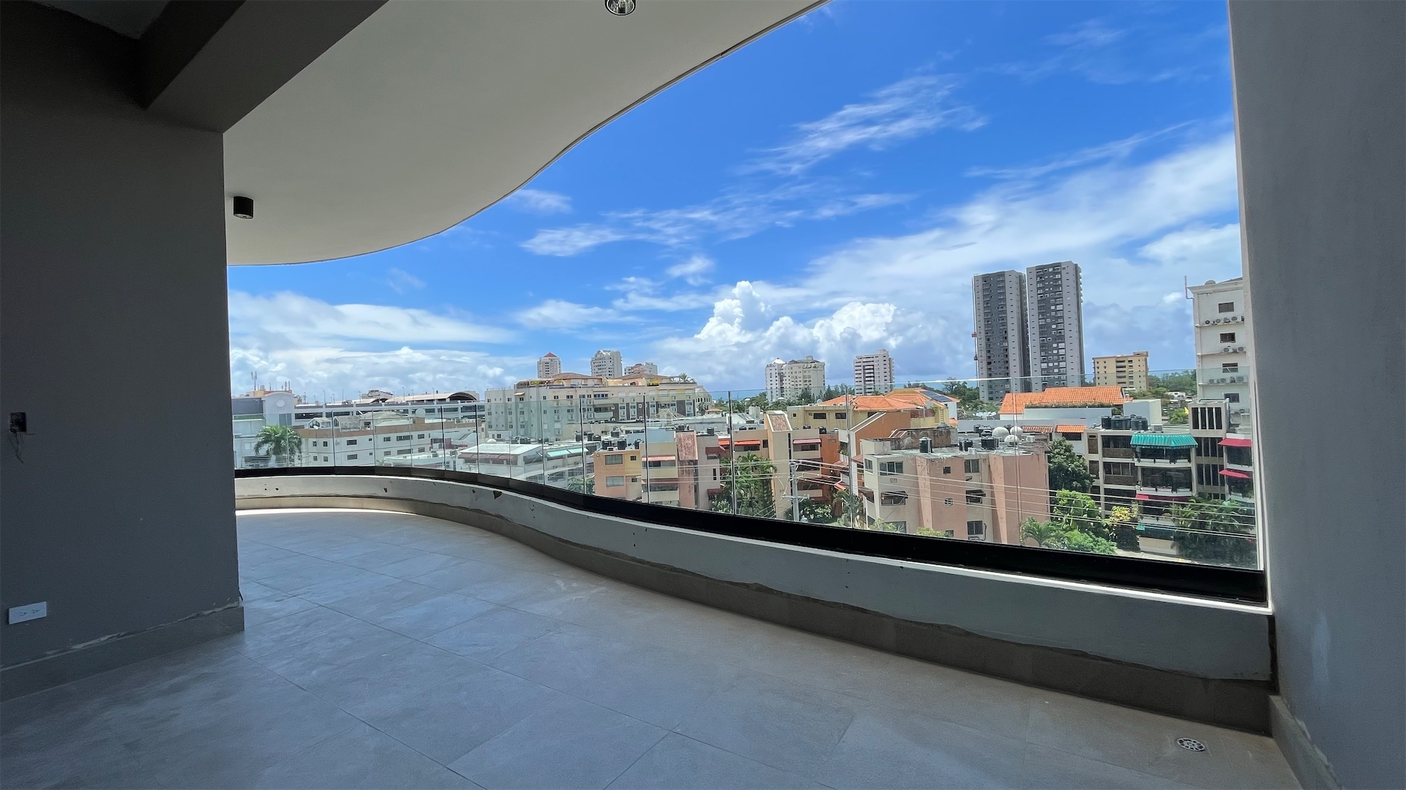 apartamentos - Bella vista nuevo 3 habitaciones 3.5 baños 4 parqueos estudio family 