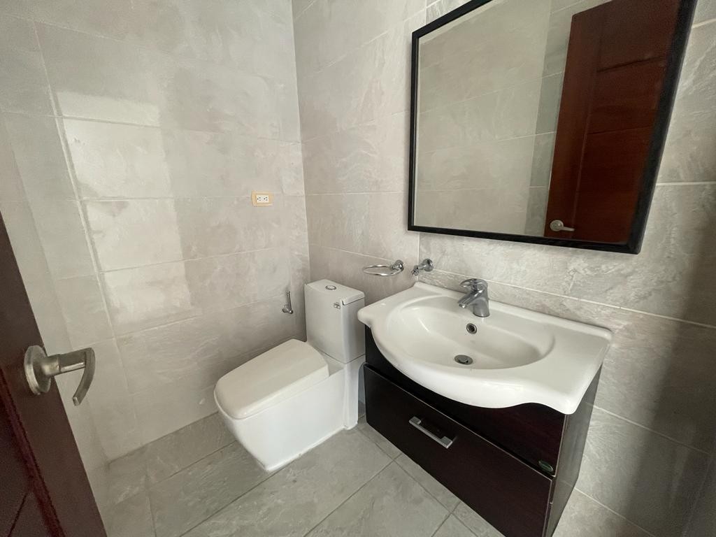 apartamentos - Se vende apartamento en Renacimiento 5