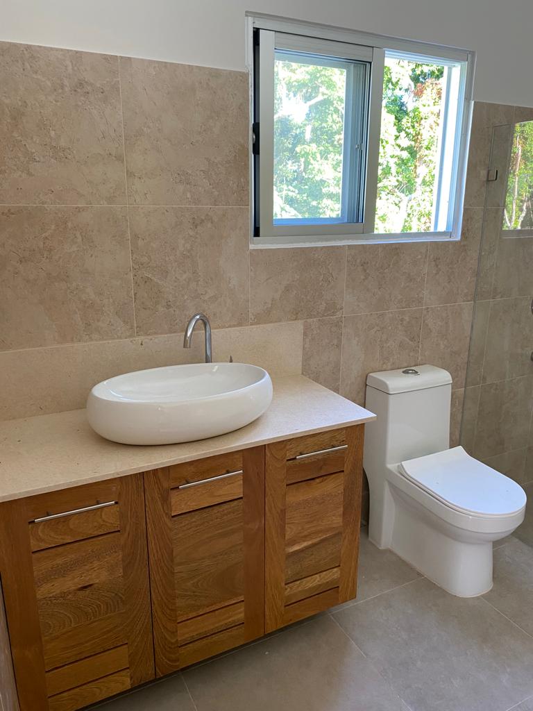 casas vacacionales y villas - Townhouse Villa en Las Terrenas, a  600 Mts. de Playa Ballenas, 2 niveles, Pisci 1
