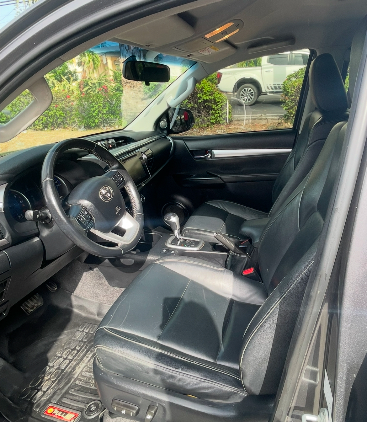 jeepetas y camionetas - Toyota Hilux SRV 2019 6