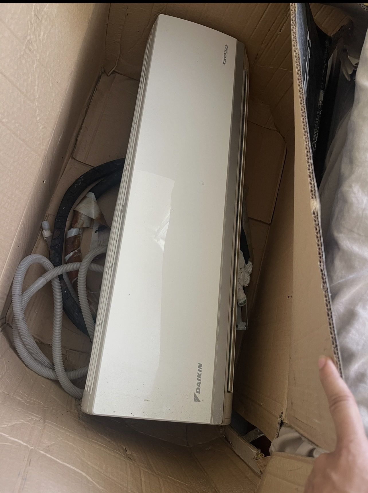 aires acondicionados y abanicos - Aire 12 mil btu Daikini inverter  0