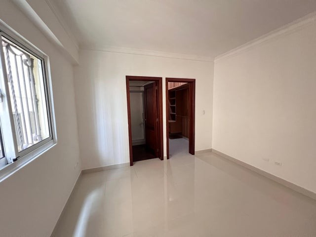 apartamentos - Apartamento en alquiler Bella Vista #24-1930 tres dormitorios, 305 baños. 5