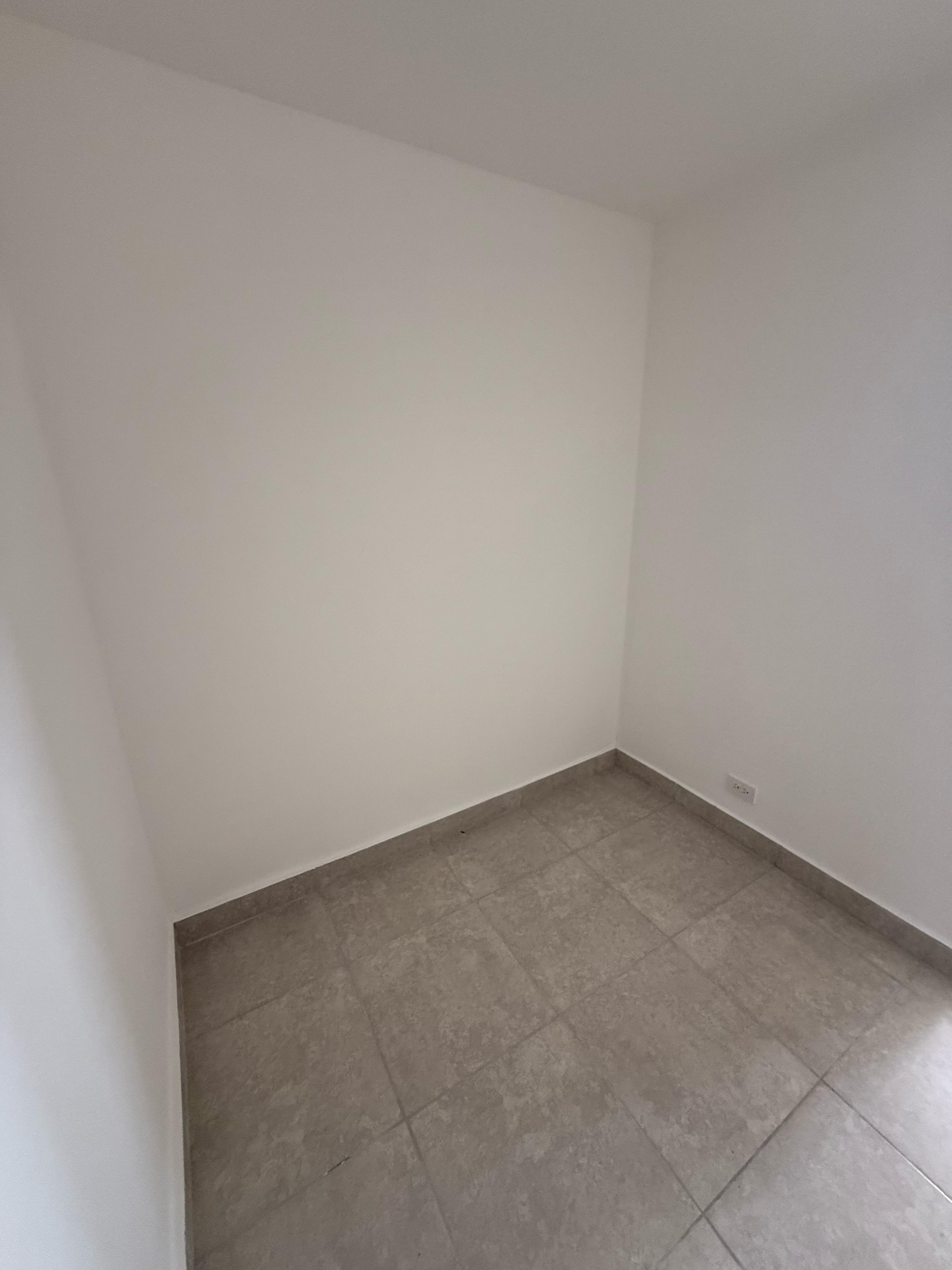 apartamentos - Alquilo apartamento con línea blanca en Gazcue  2