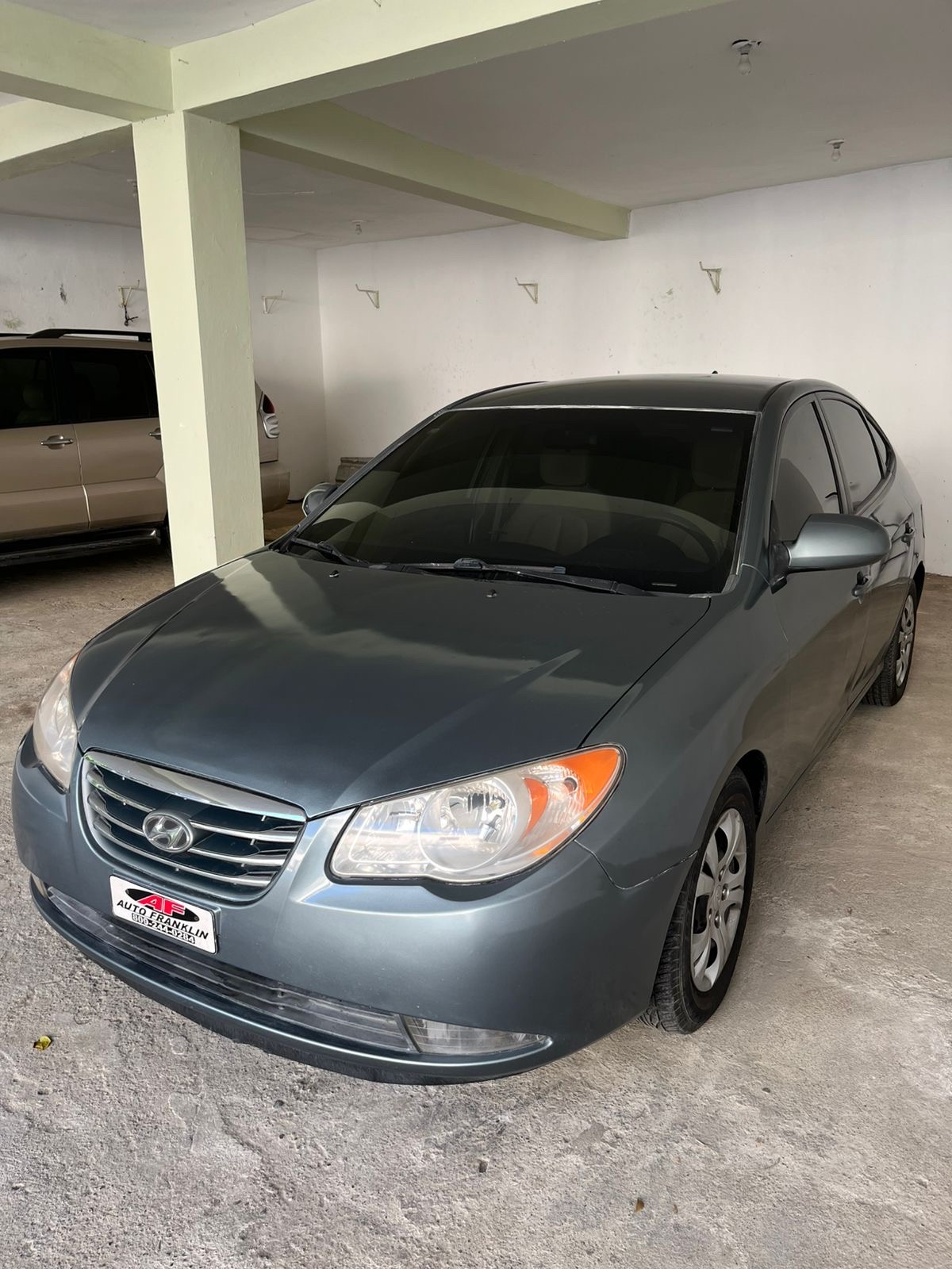 carros - Hyundai Elantra 2010 1