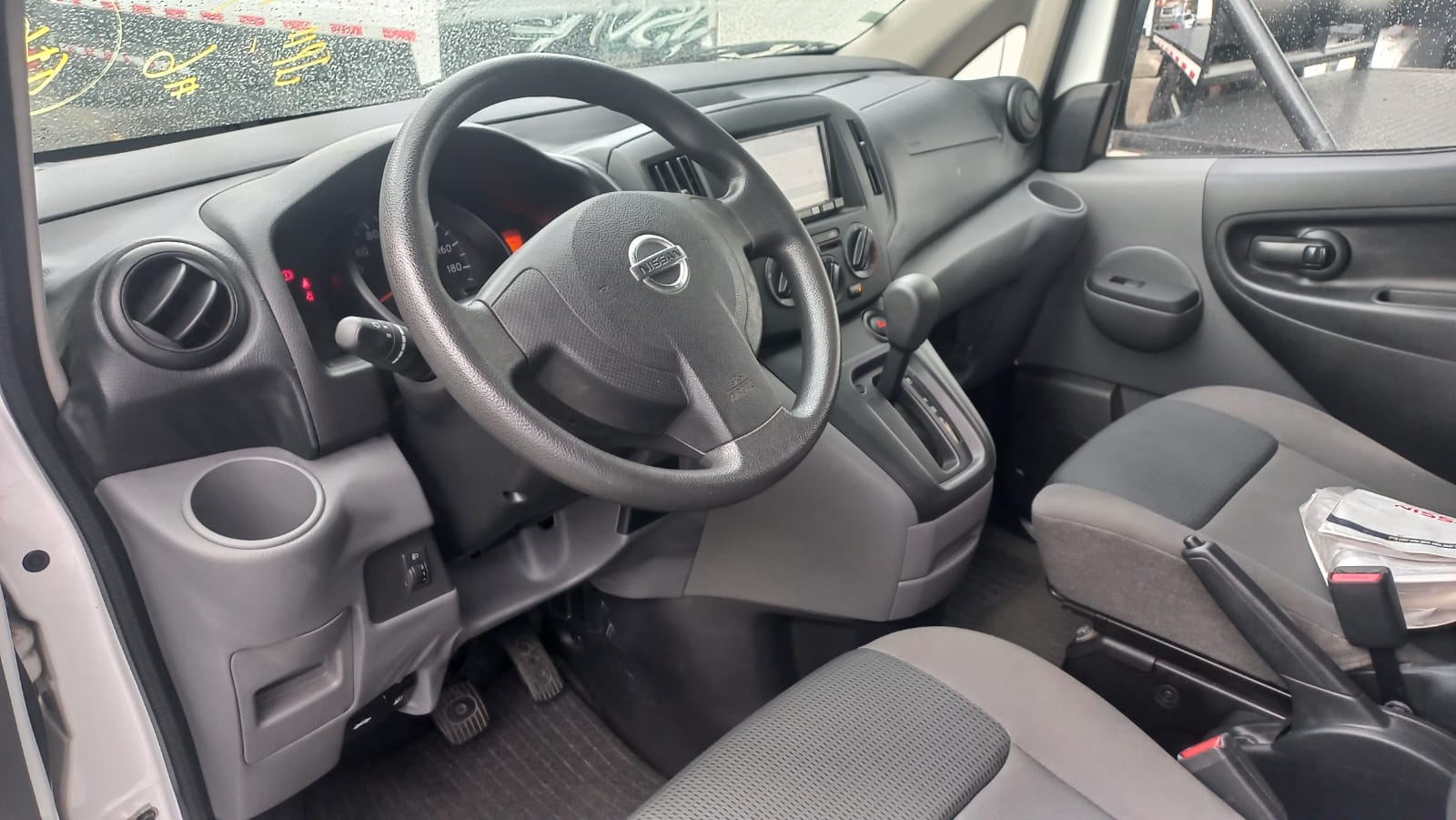 otros vehiculos - Nissan NV 200 año 2020 de carga 7