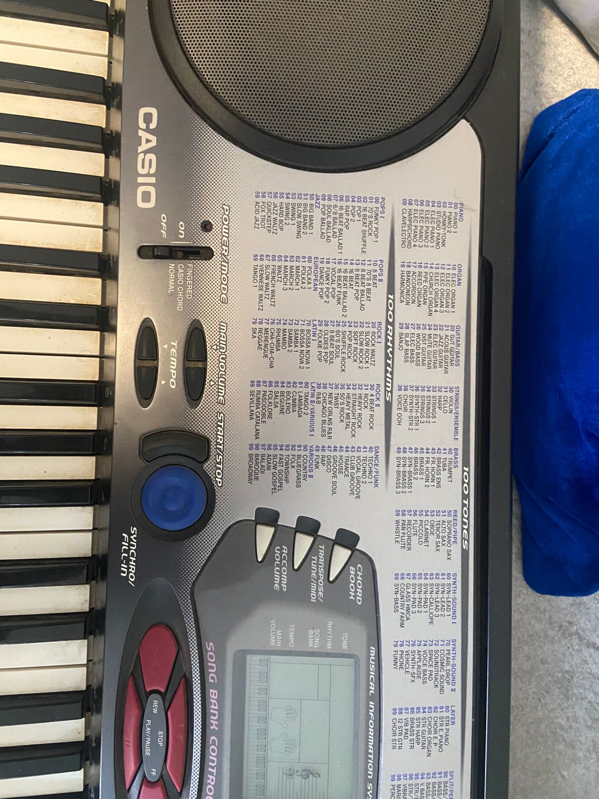 instrumentos musicales - VENDO PIANO CON POCO USO 2