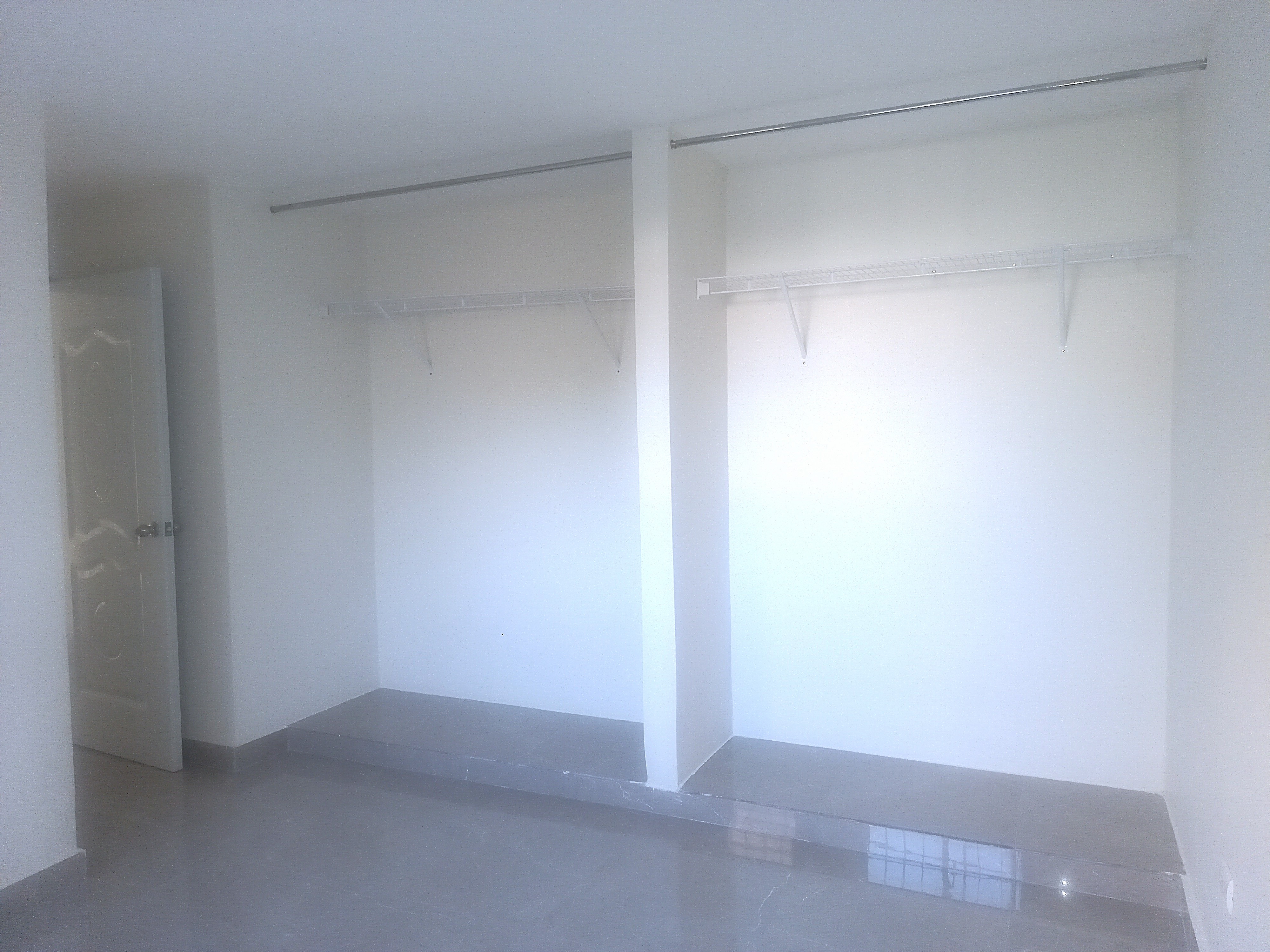 apartamentos - Apartamento de 2 Habitaciones y1 baño. NO parqueo. 6