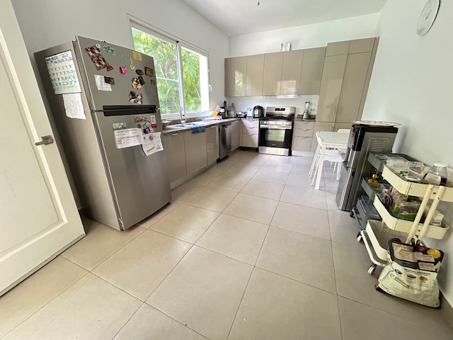 casas vacacionales y villas - Se vende villa amueblada en Punta cana village 4